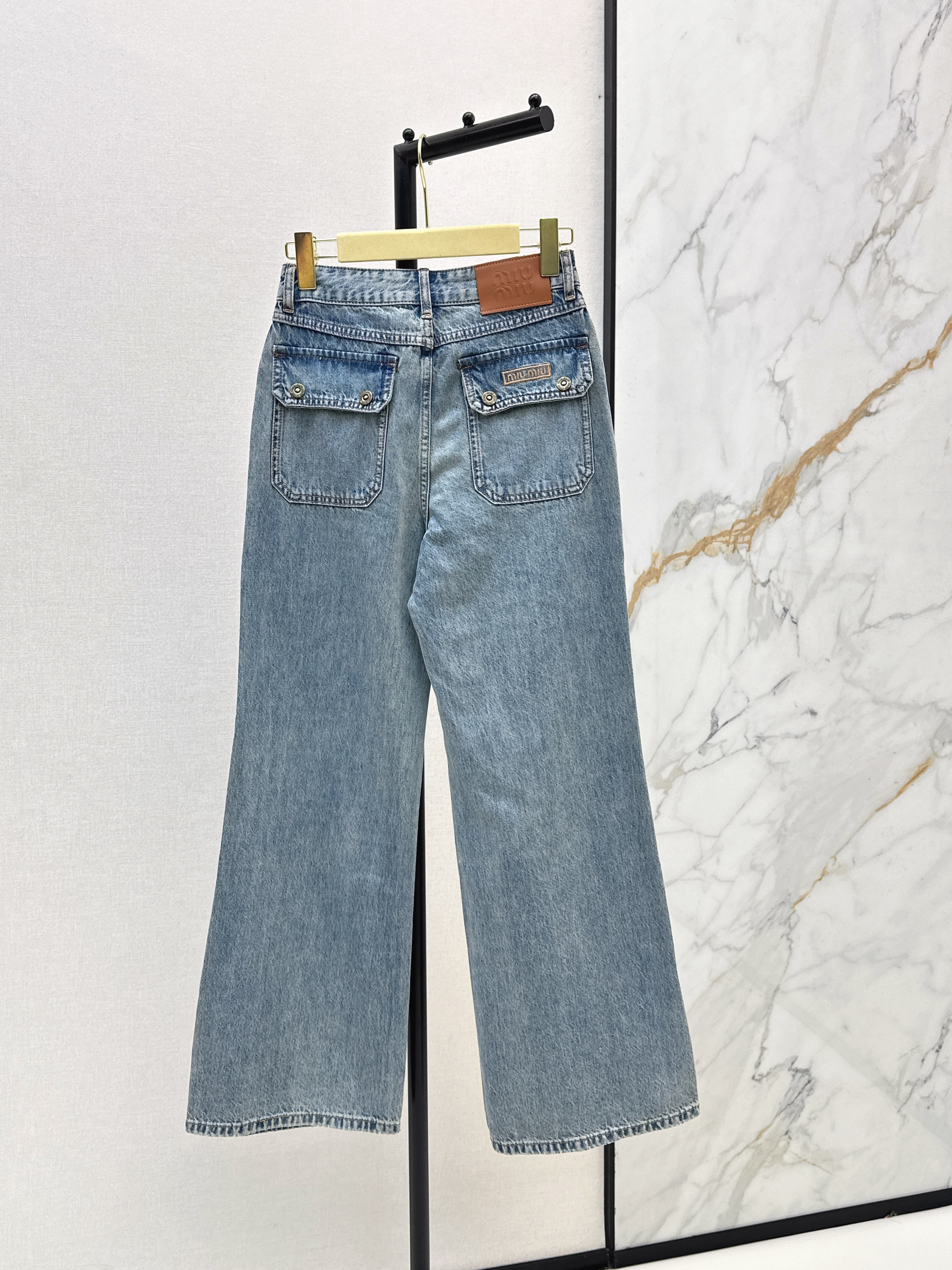 Miu 26ss straight-leg jeans