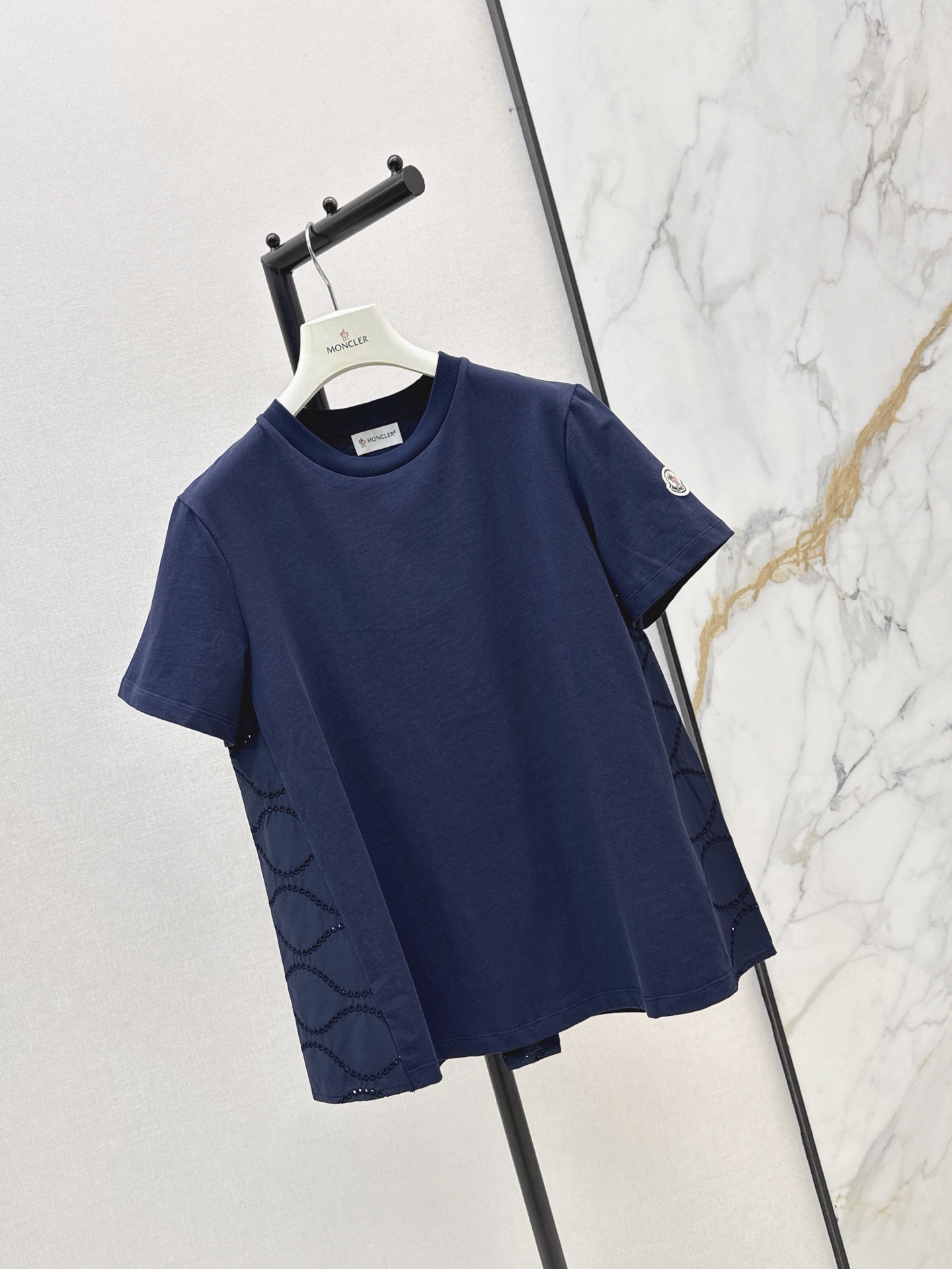 Monc 26ss embroidert t-shirt