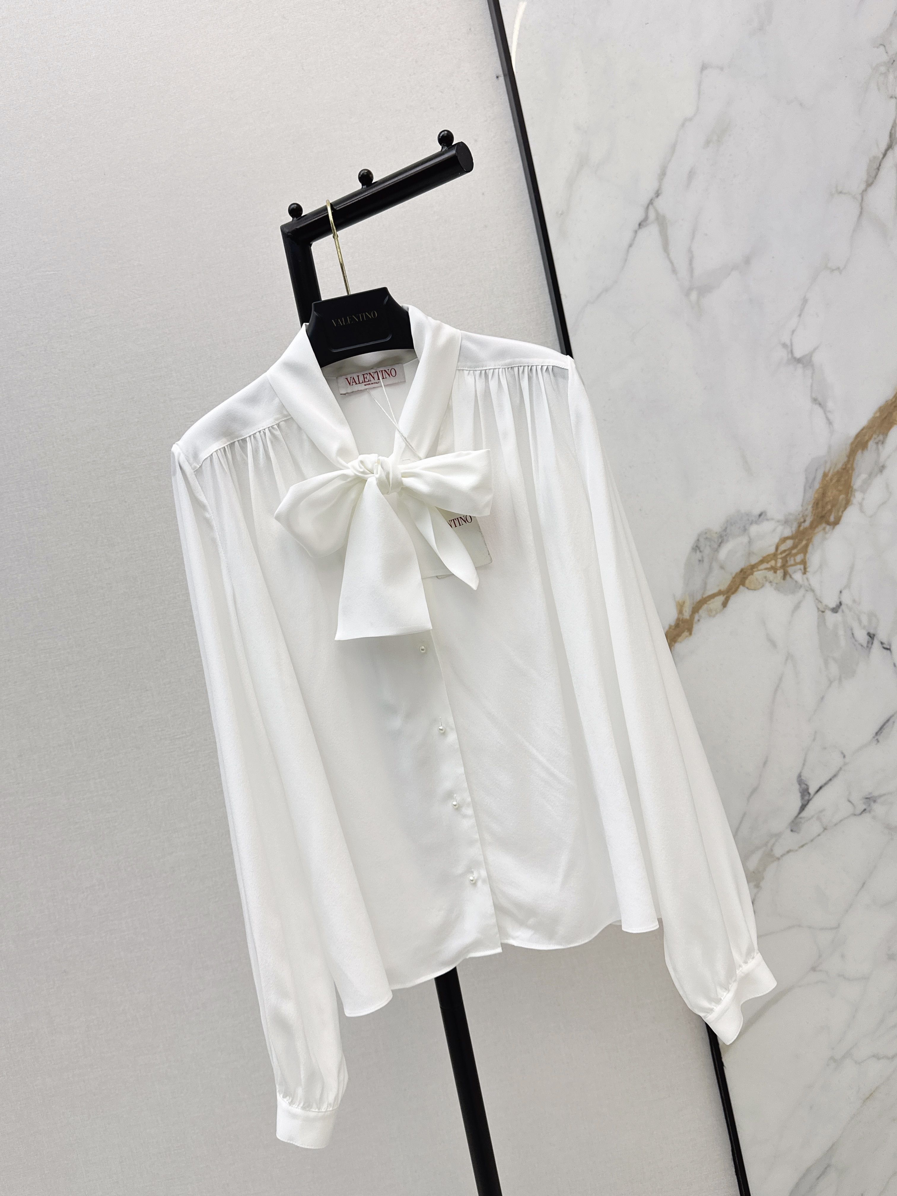 Valen 26ss silk shirt