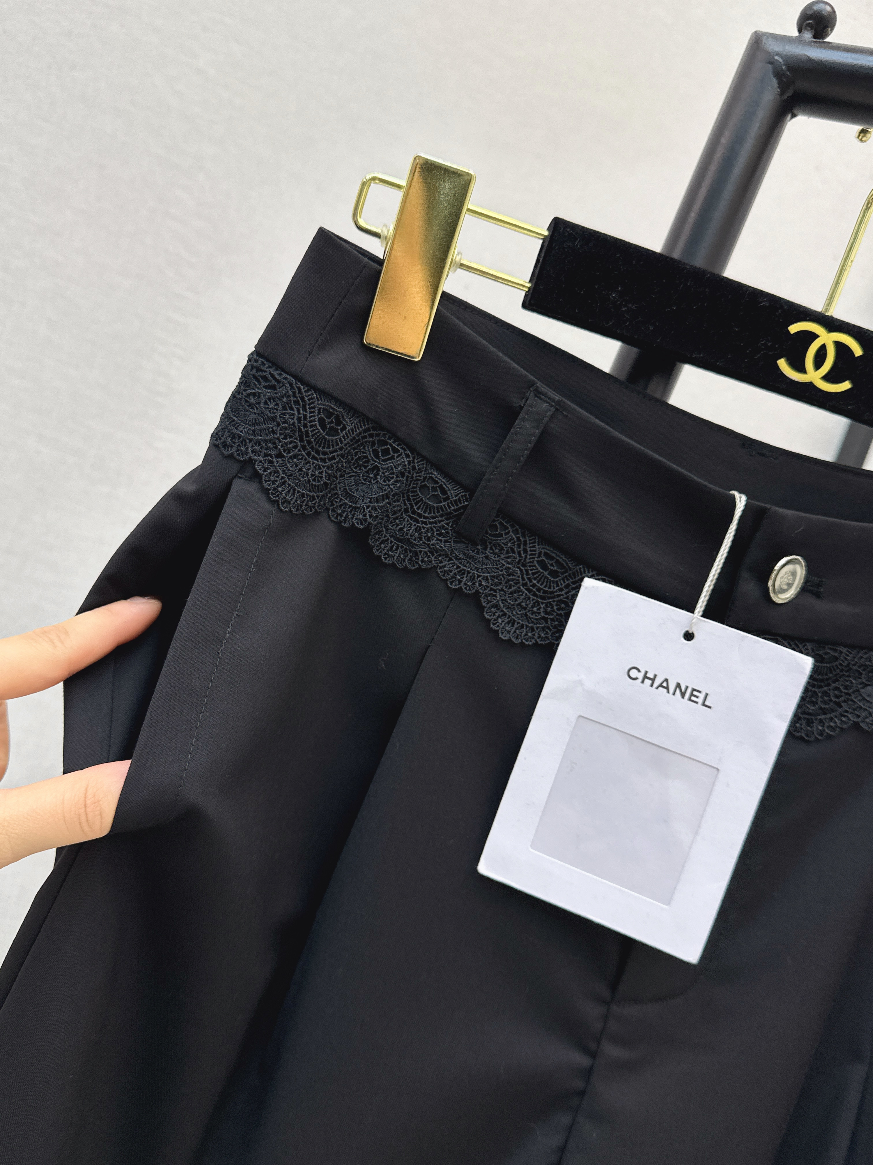 Chan 26ss contract lace pants