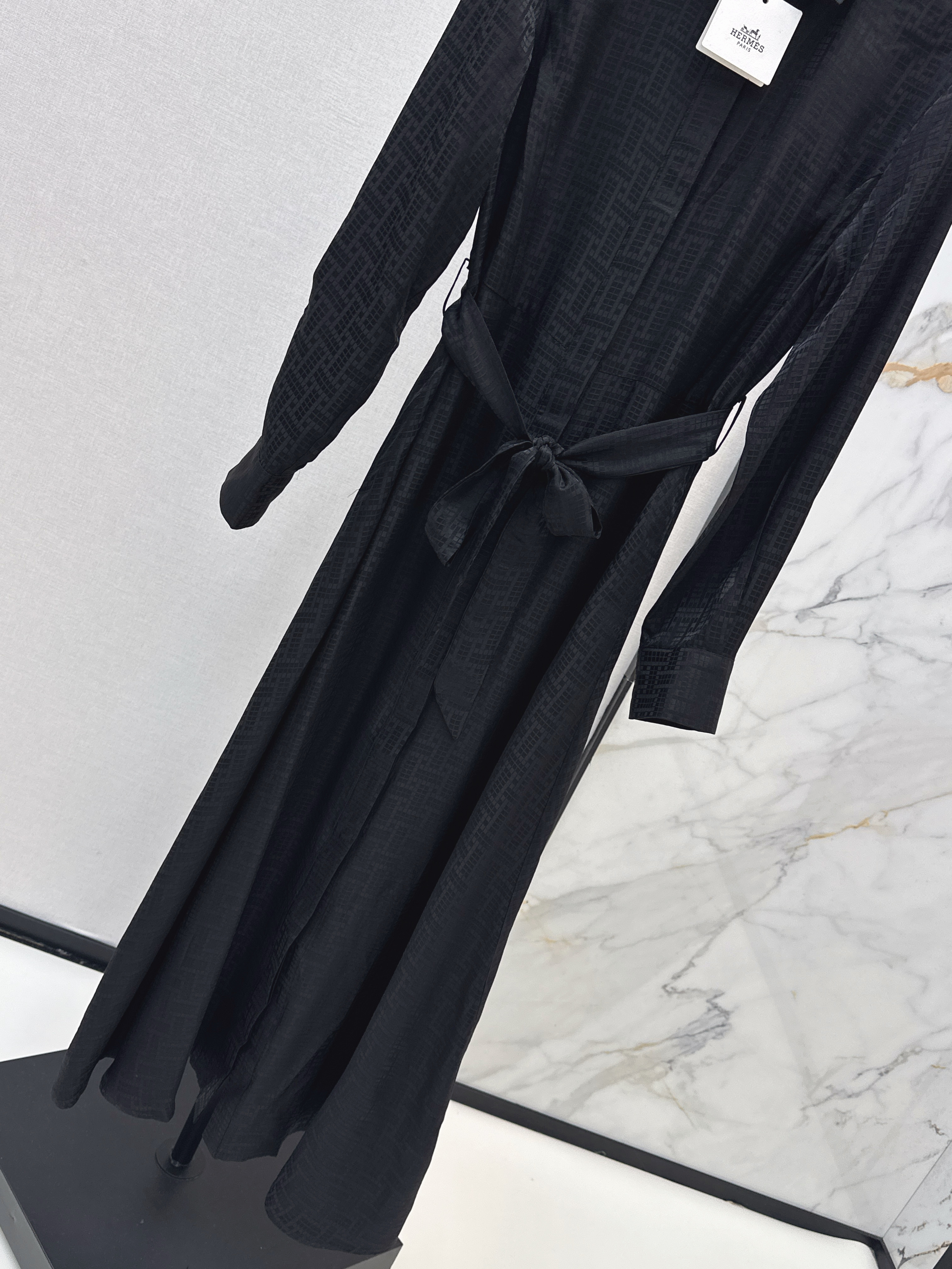 Her 26ss jacquard silk dress