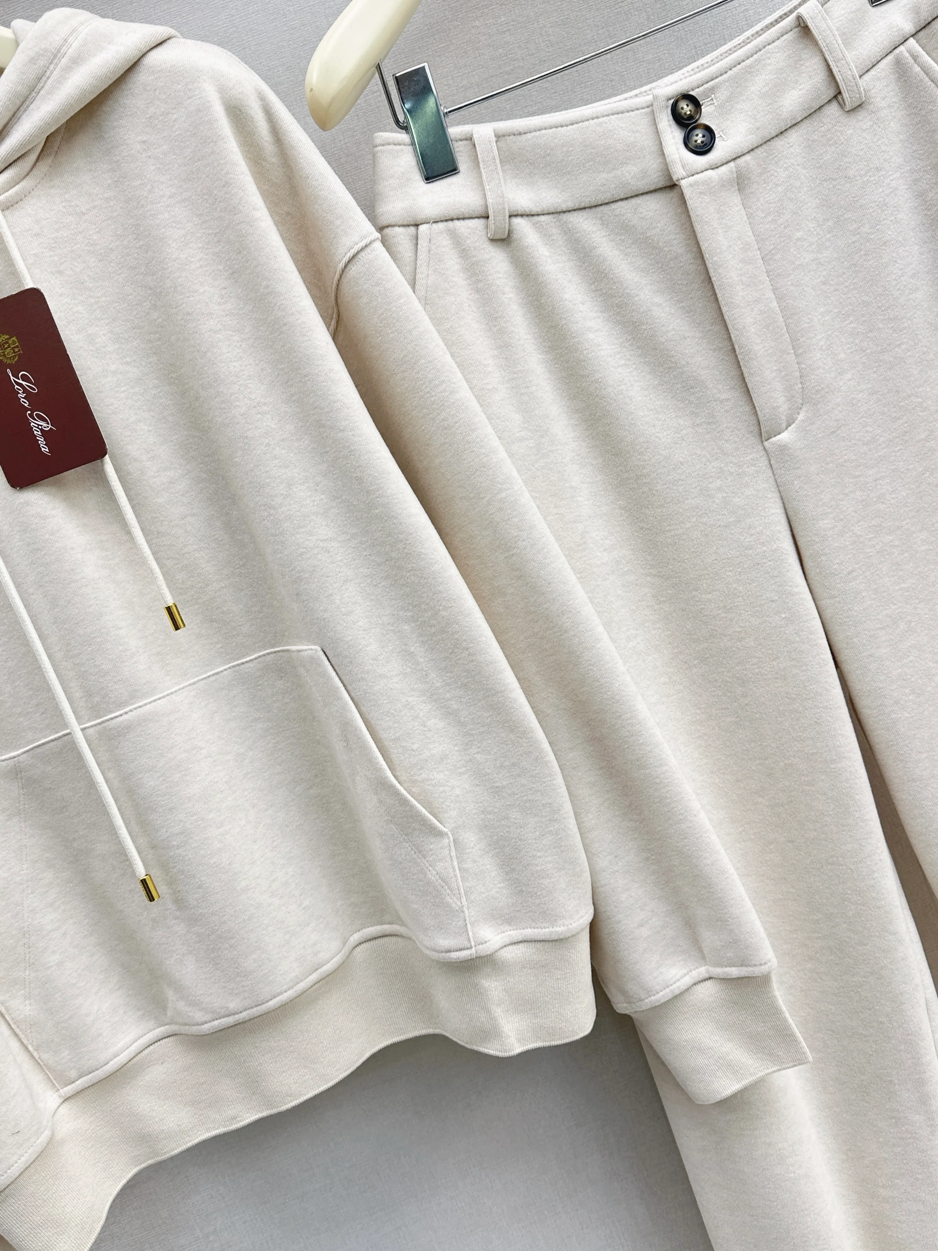 Loro 26ss sweatsuit