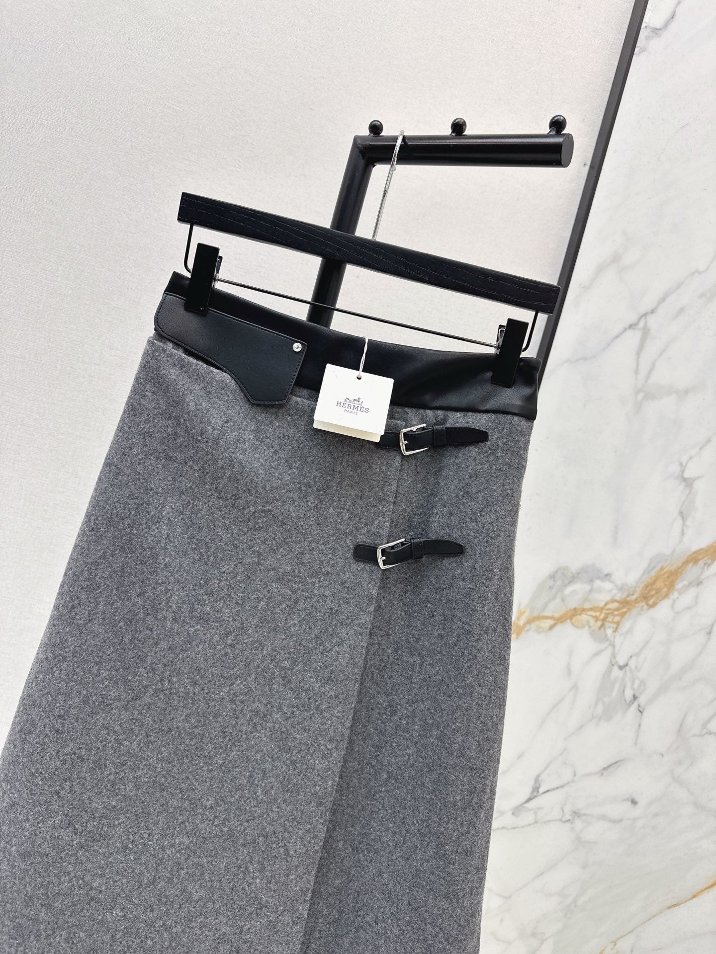 Herm 26ss contract pu skirts