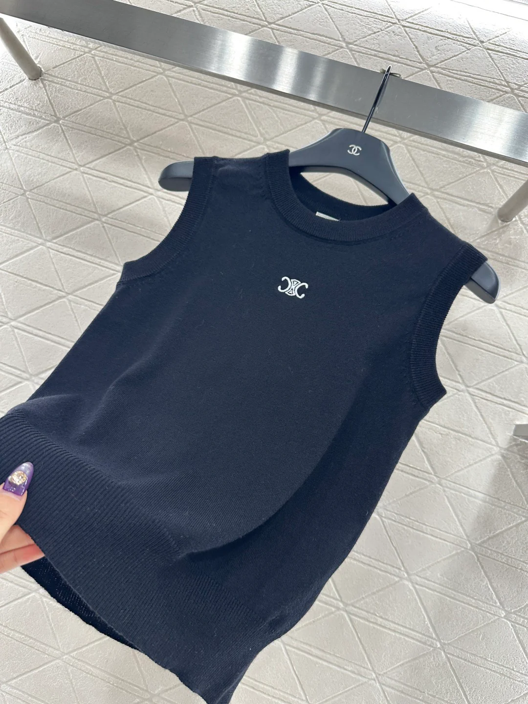 Celi 25fw knit vest