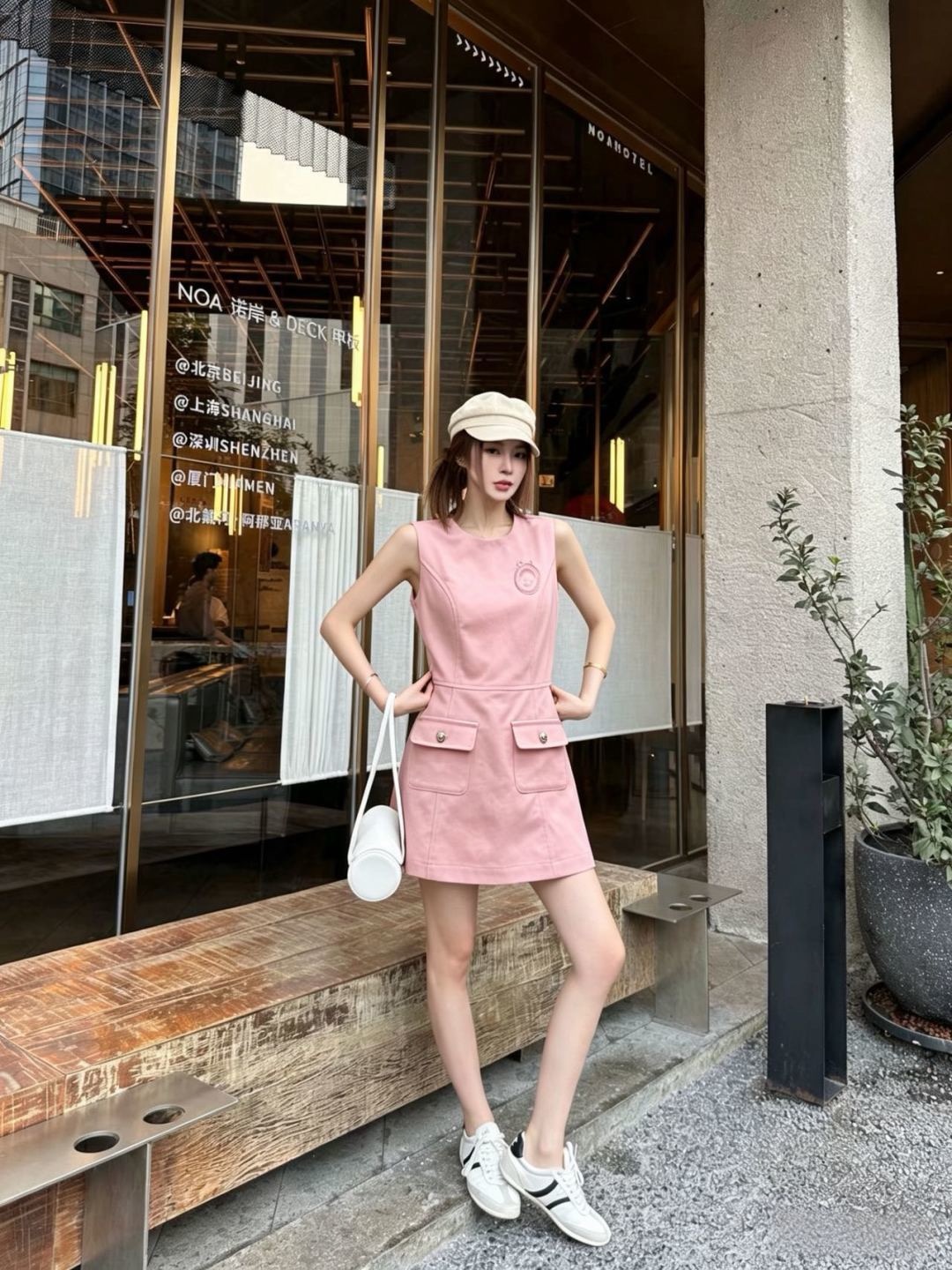 CD 26ss embroidery sleeveless dress