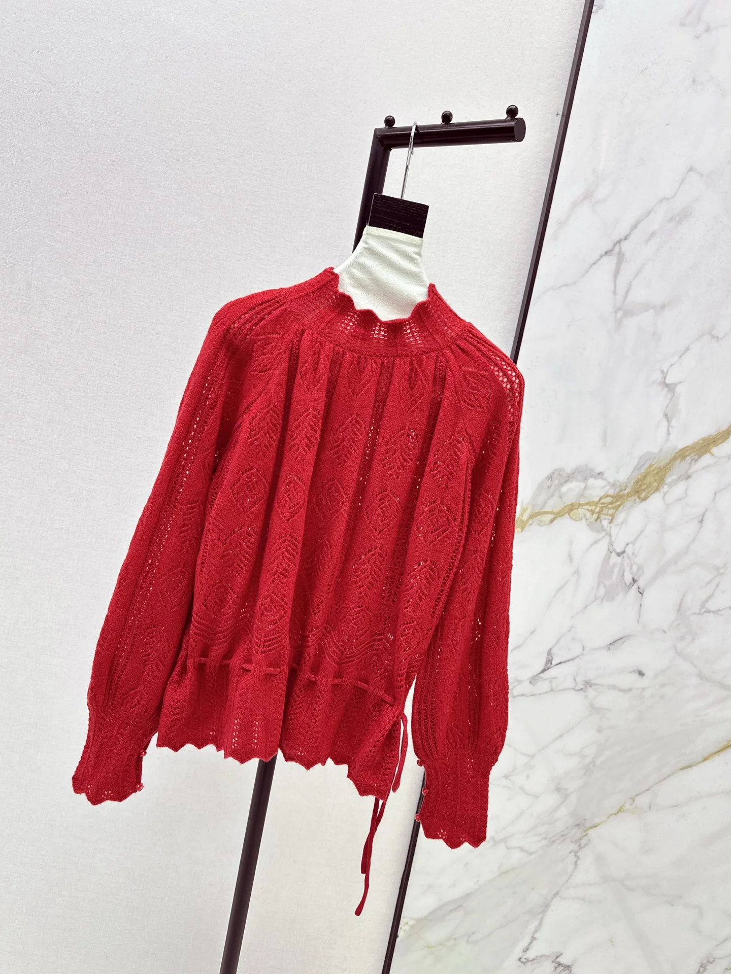 Chan 256ss drawstring sweater