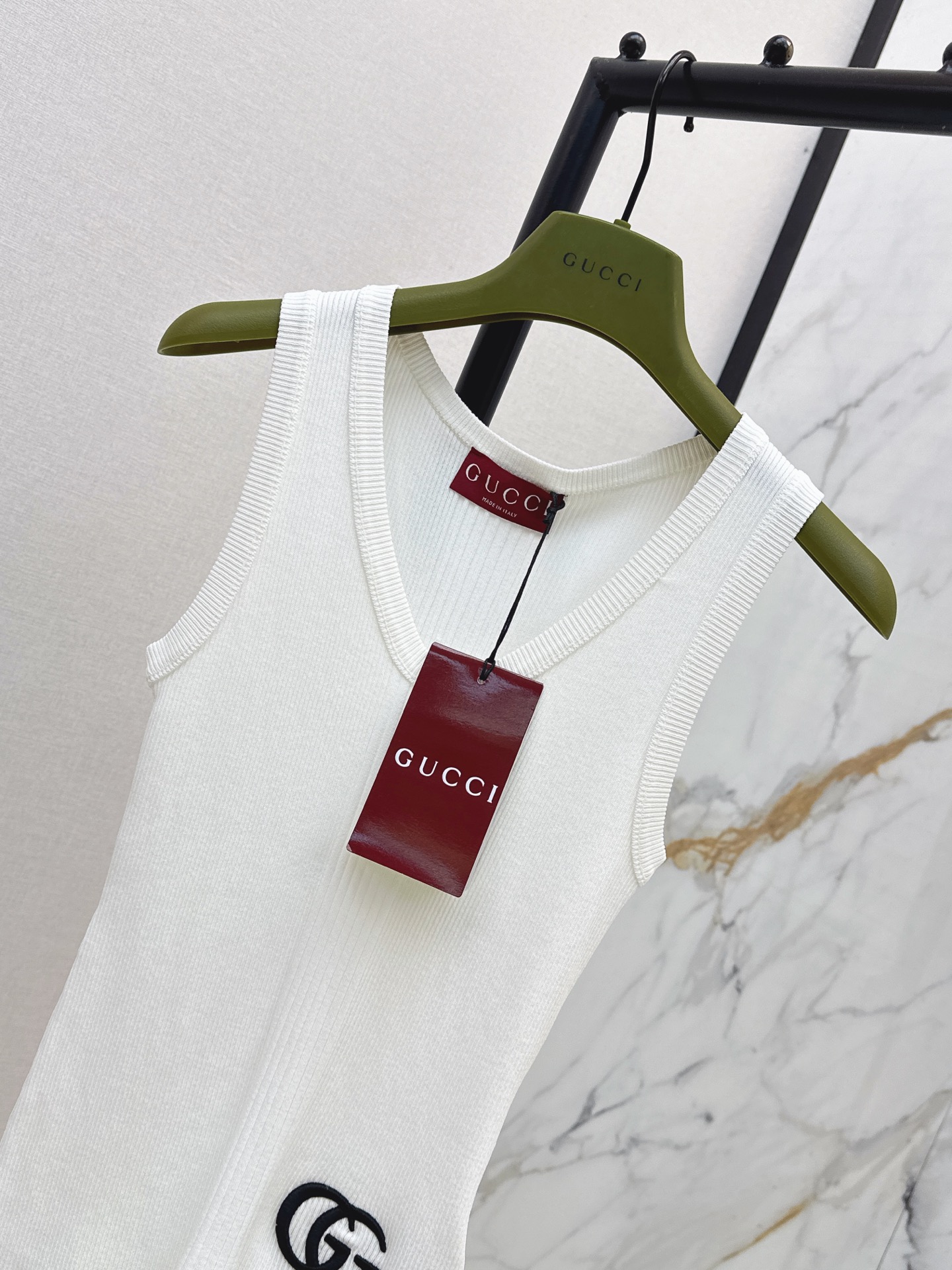 Guc 26ss sleeveless knitwear