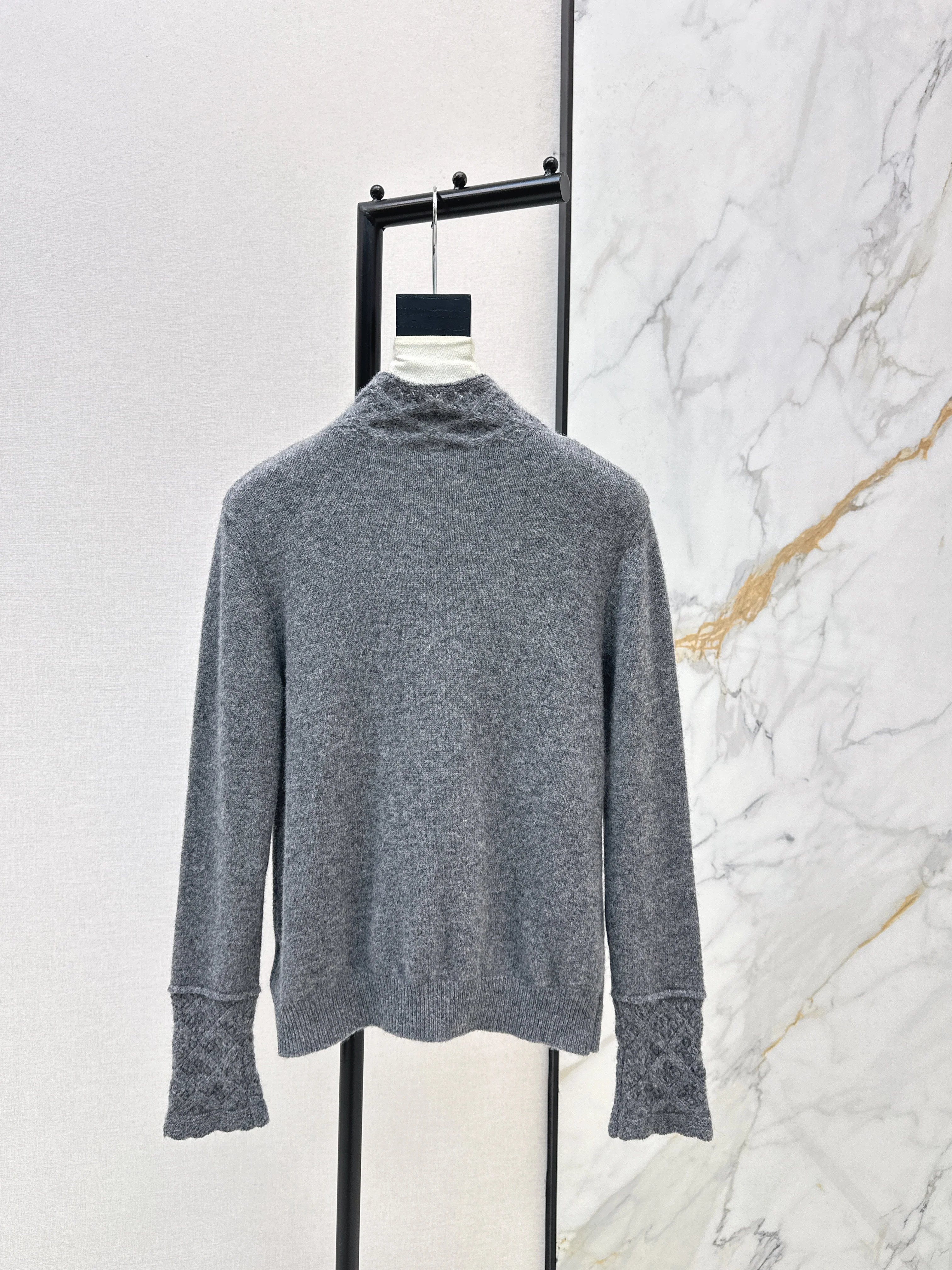 Chol 26ss high neck cardigan