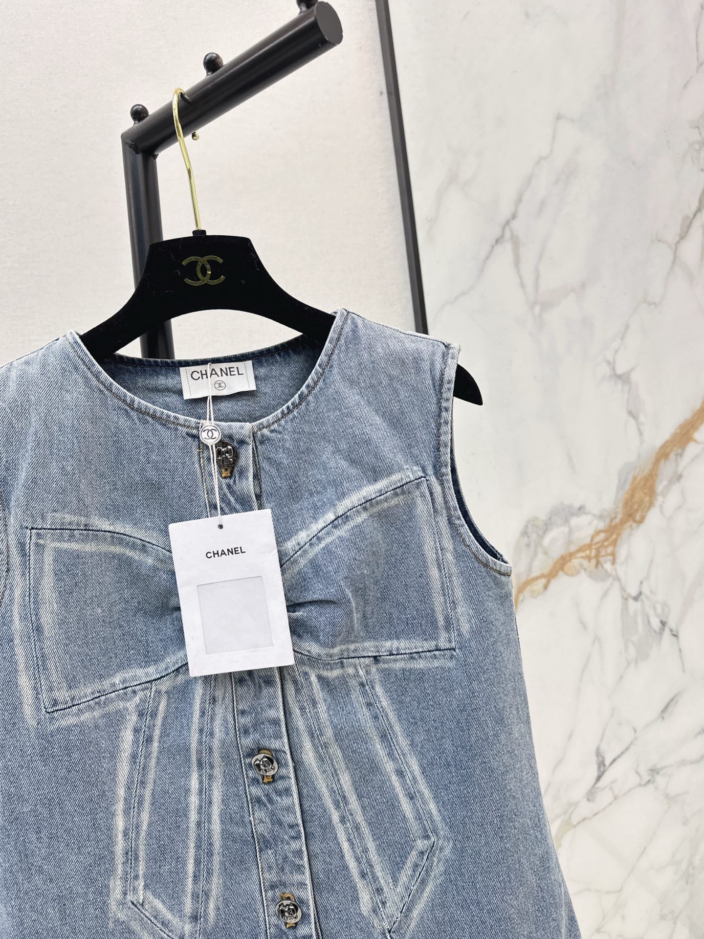 Chan 25fw sleeveless bow denim dress