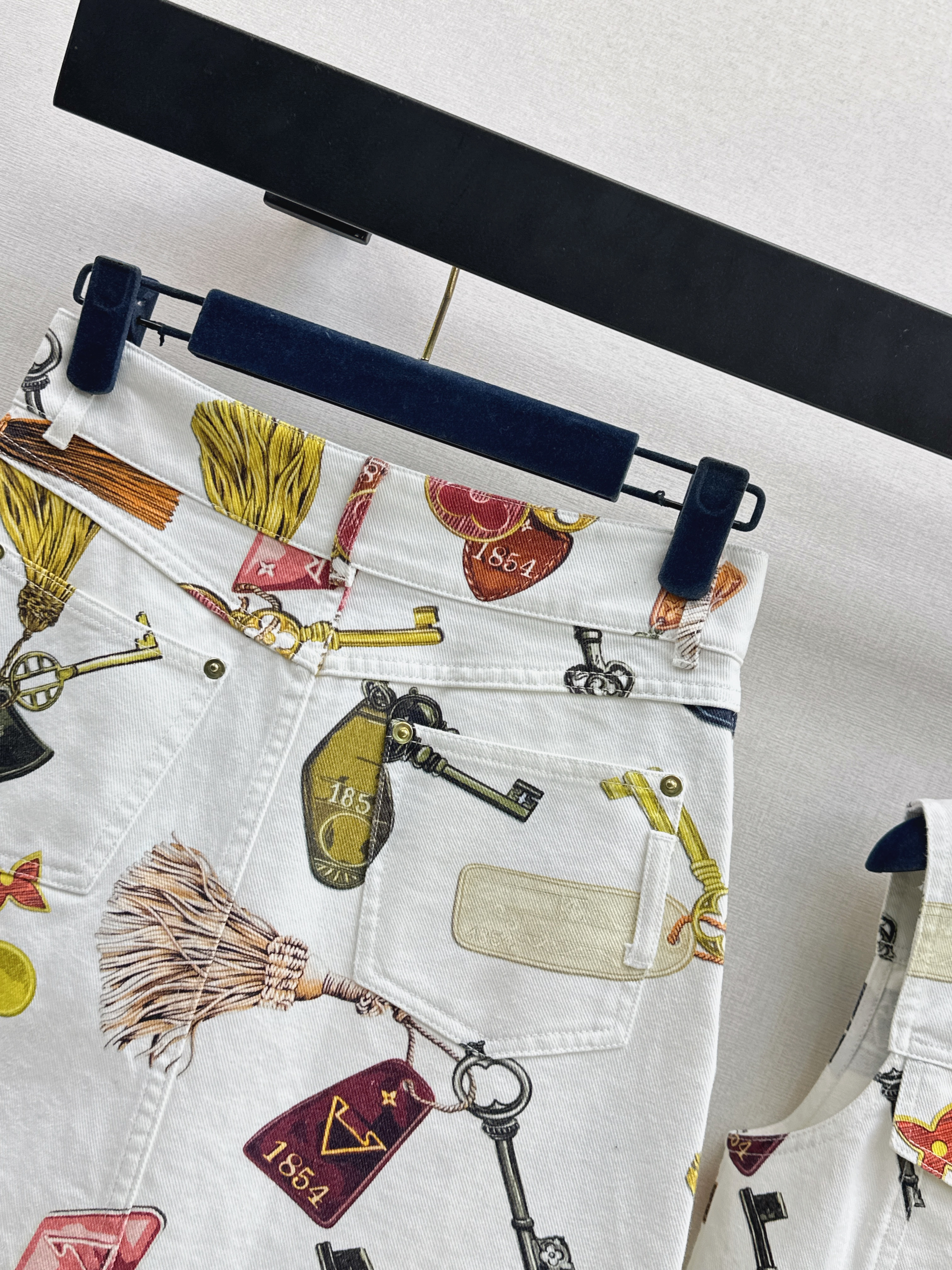 Loui 26ss print denim skirt