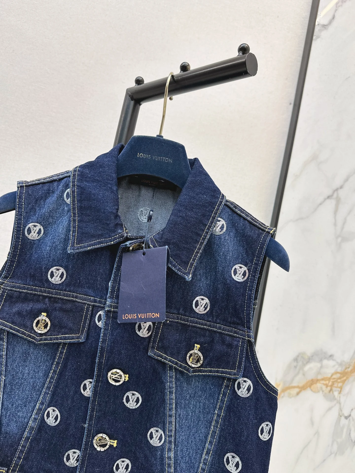 Louis 25fw embroidery denim vest