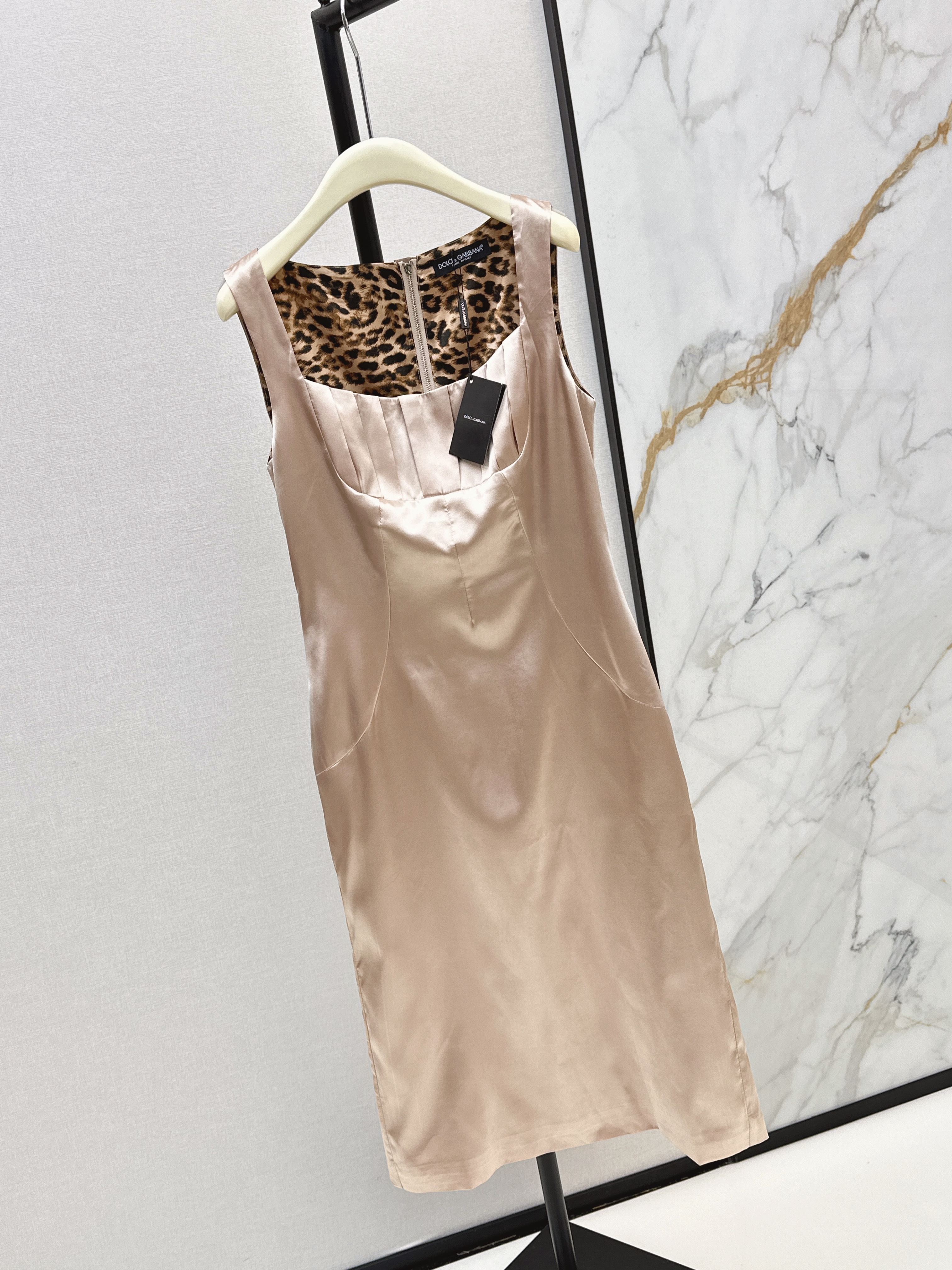 Dolc 26ss sleeveless dress