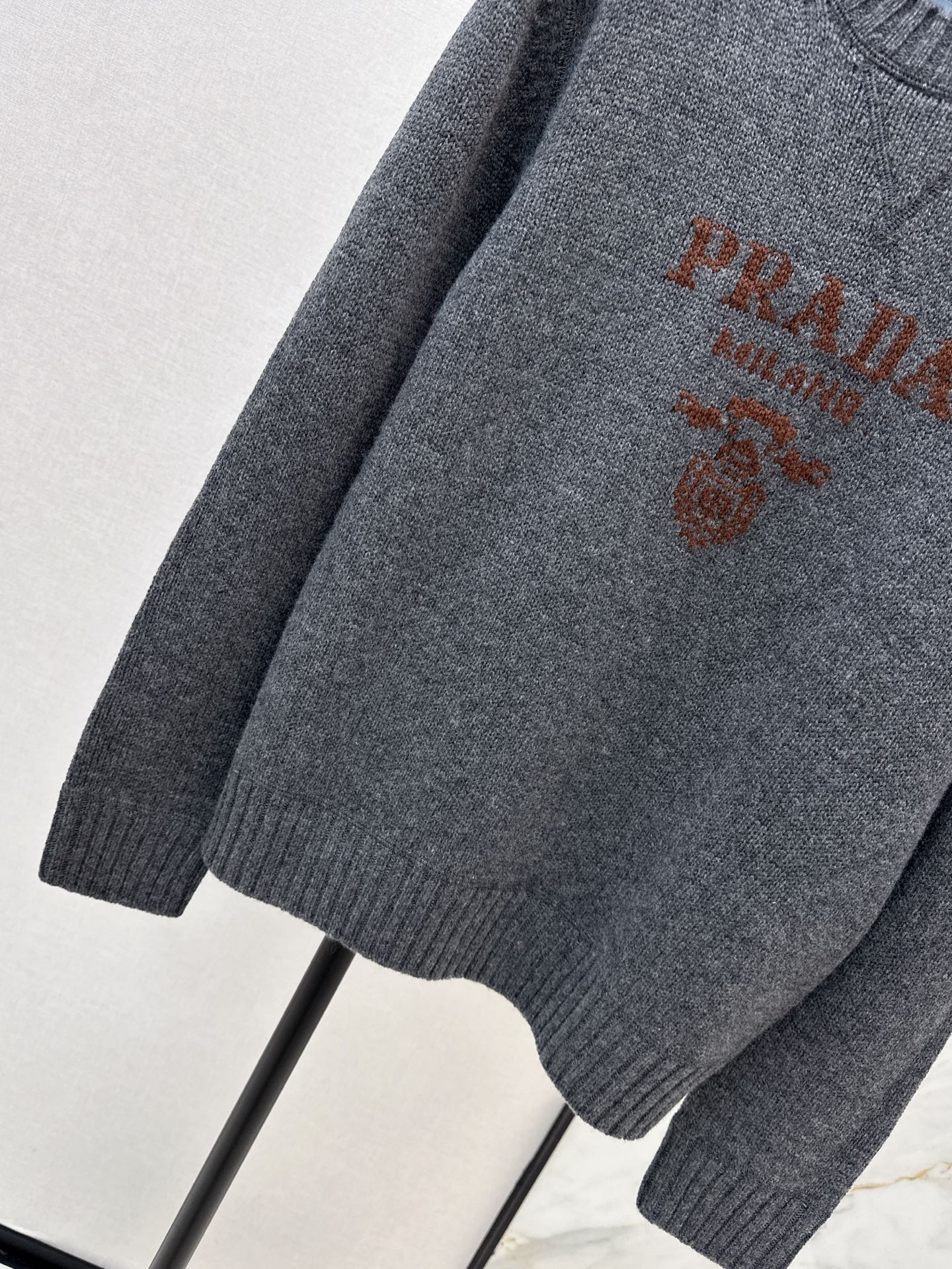 Prad 25fw sweater