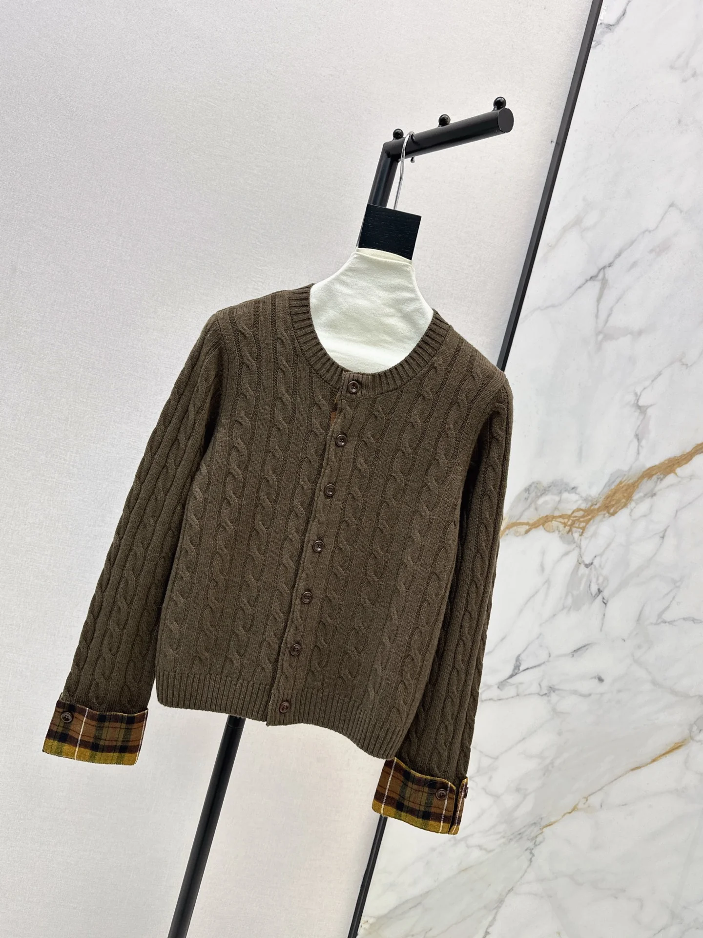 Burb 25fw knit cardigan