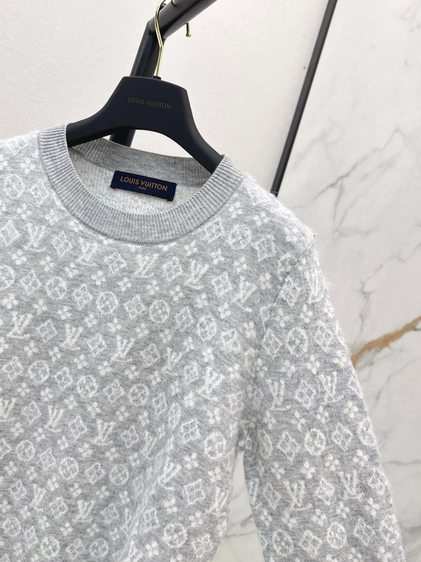 Loui 25fw jacquard sweater