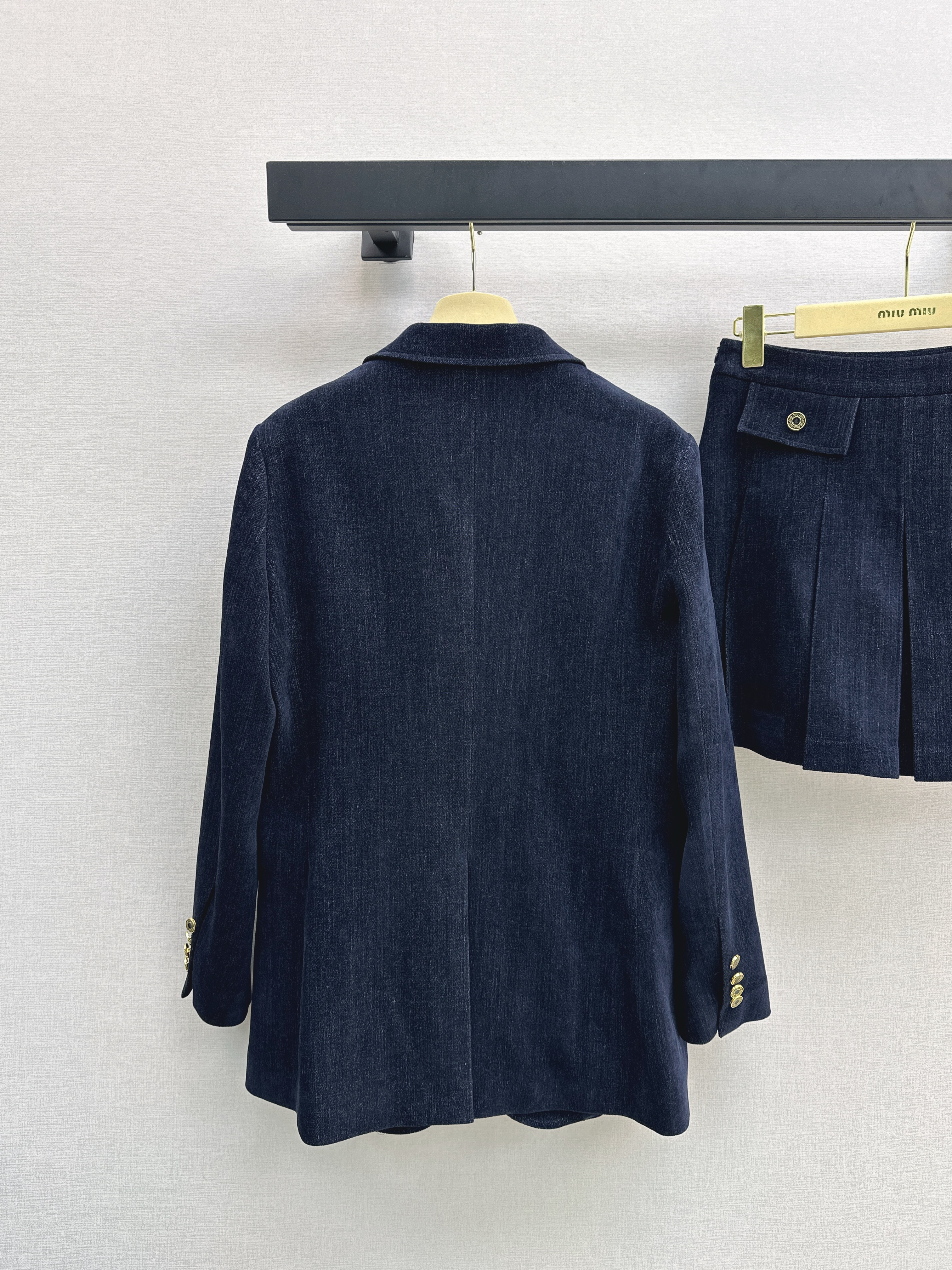 miu 25ss suit