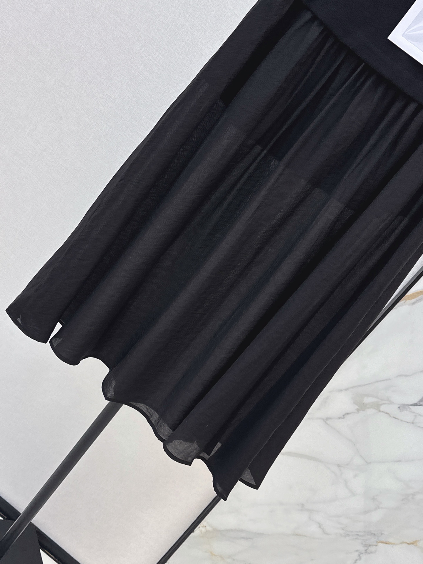 Chan 26ss contract mesh skirt
