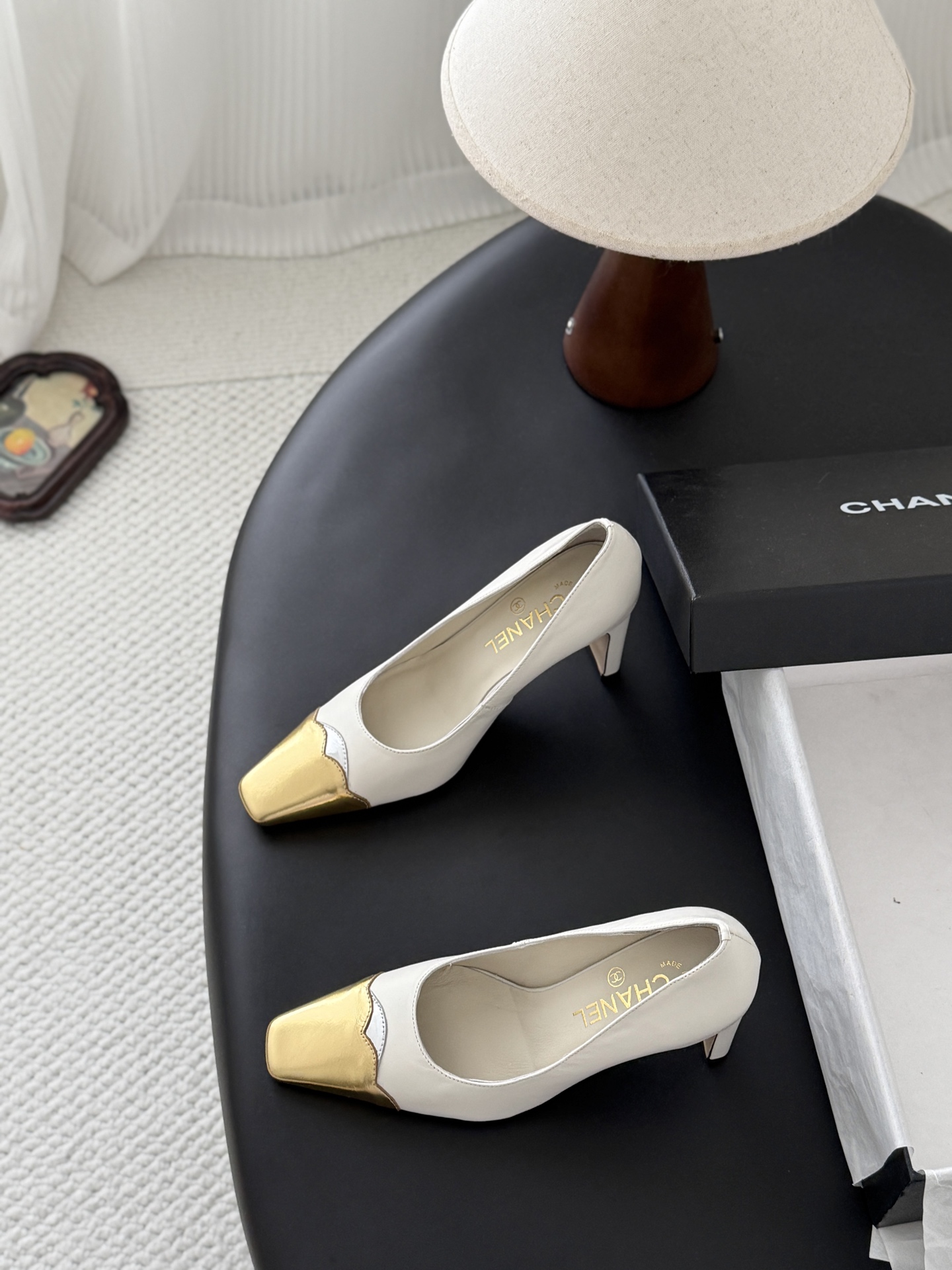 Chan 26P gold cap toe pump