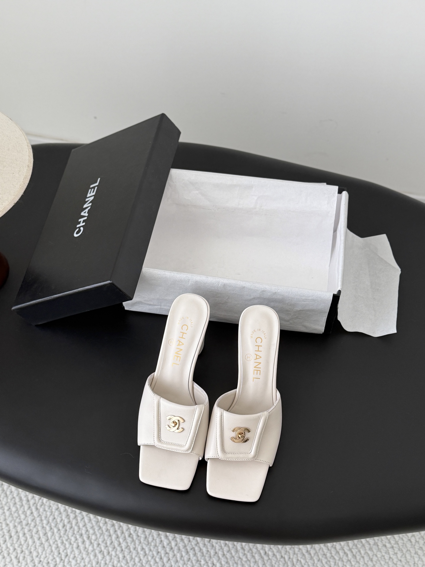 Chan 26C mule block heel