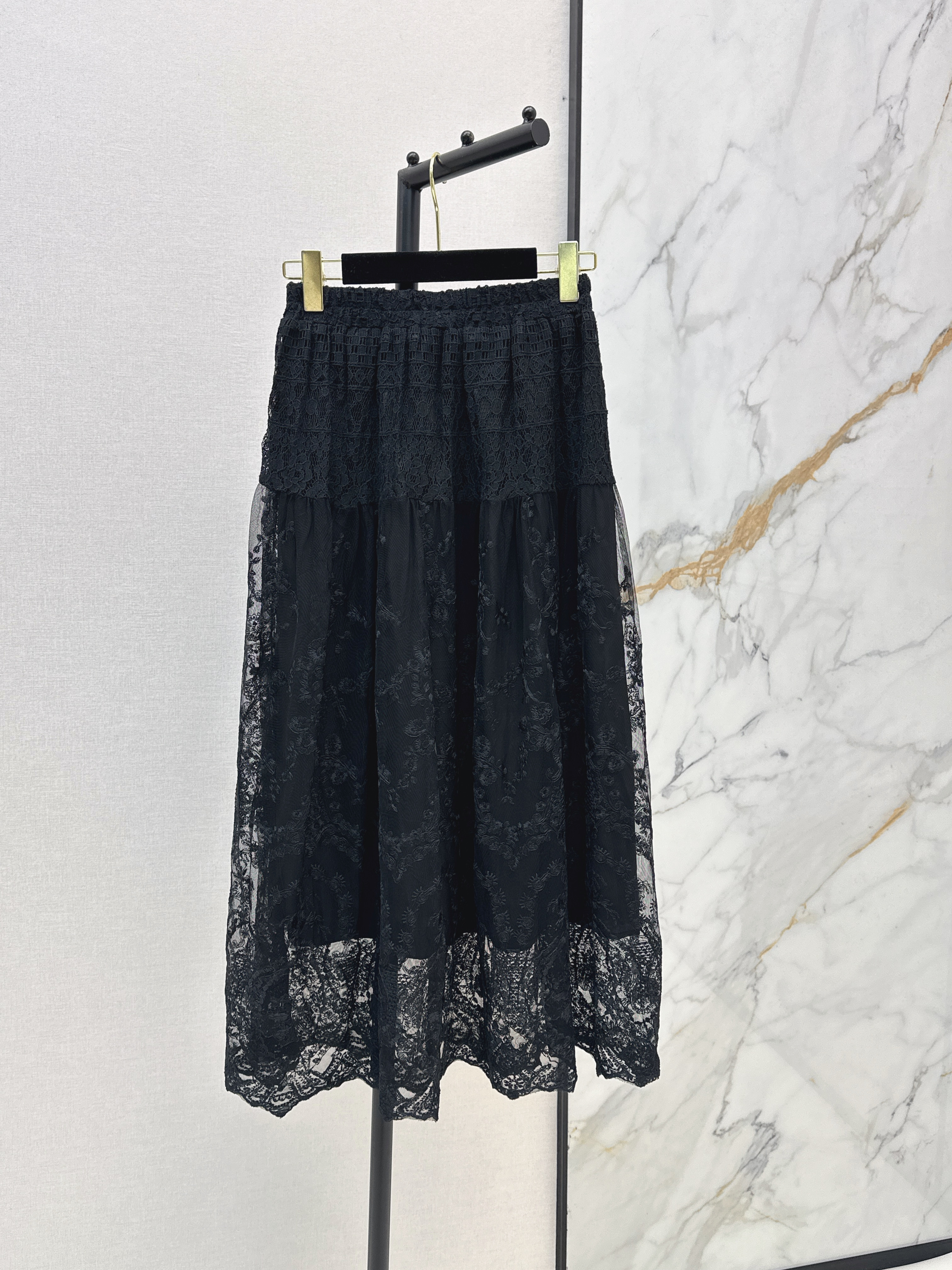 Chan 26ss lace skirt