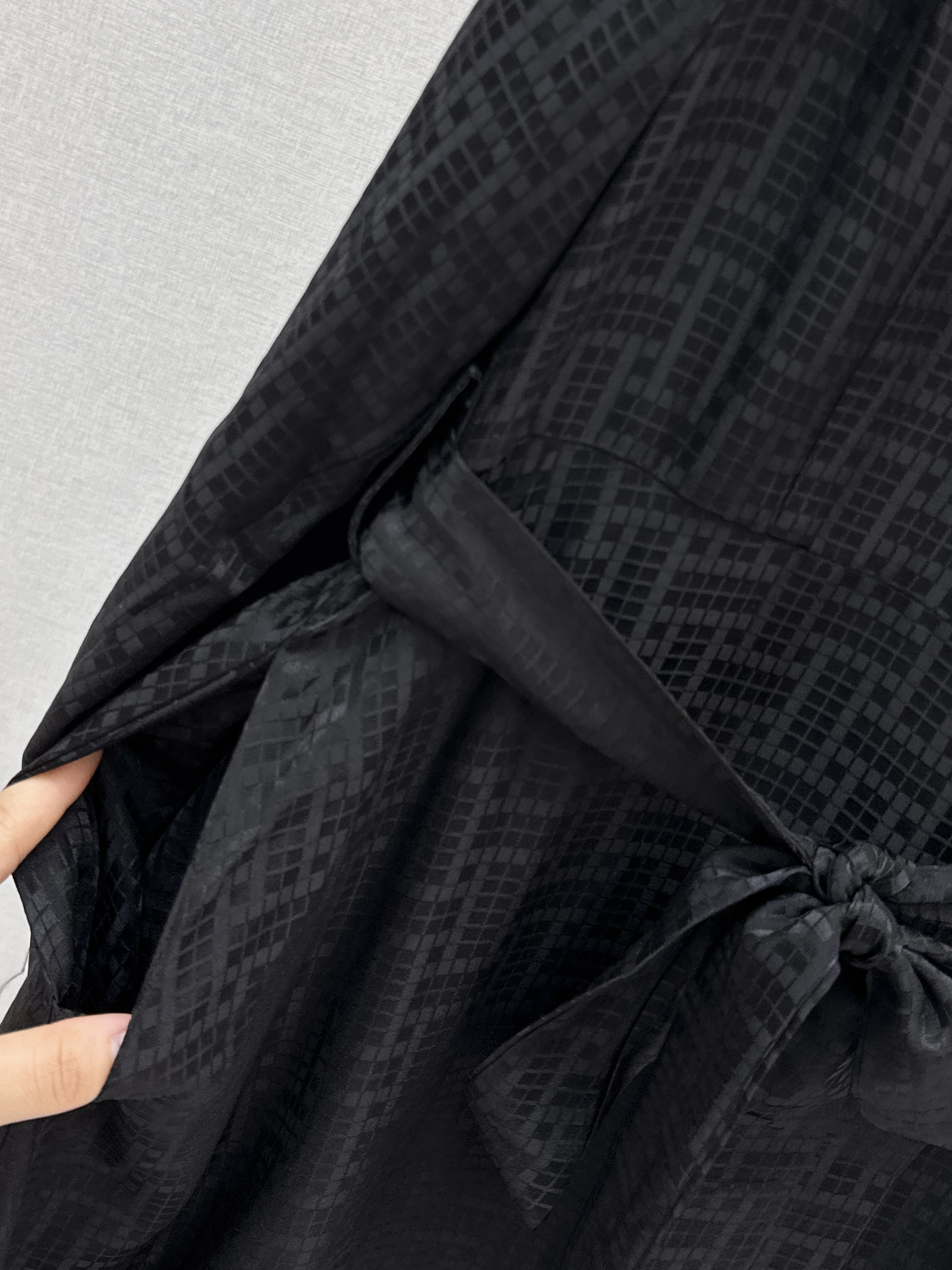 Her 26ss jacquard silk dress