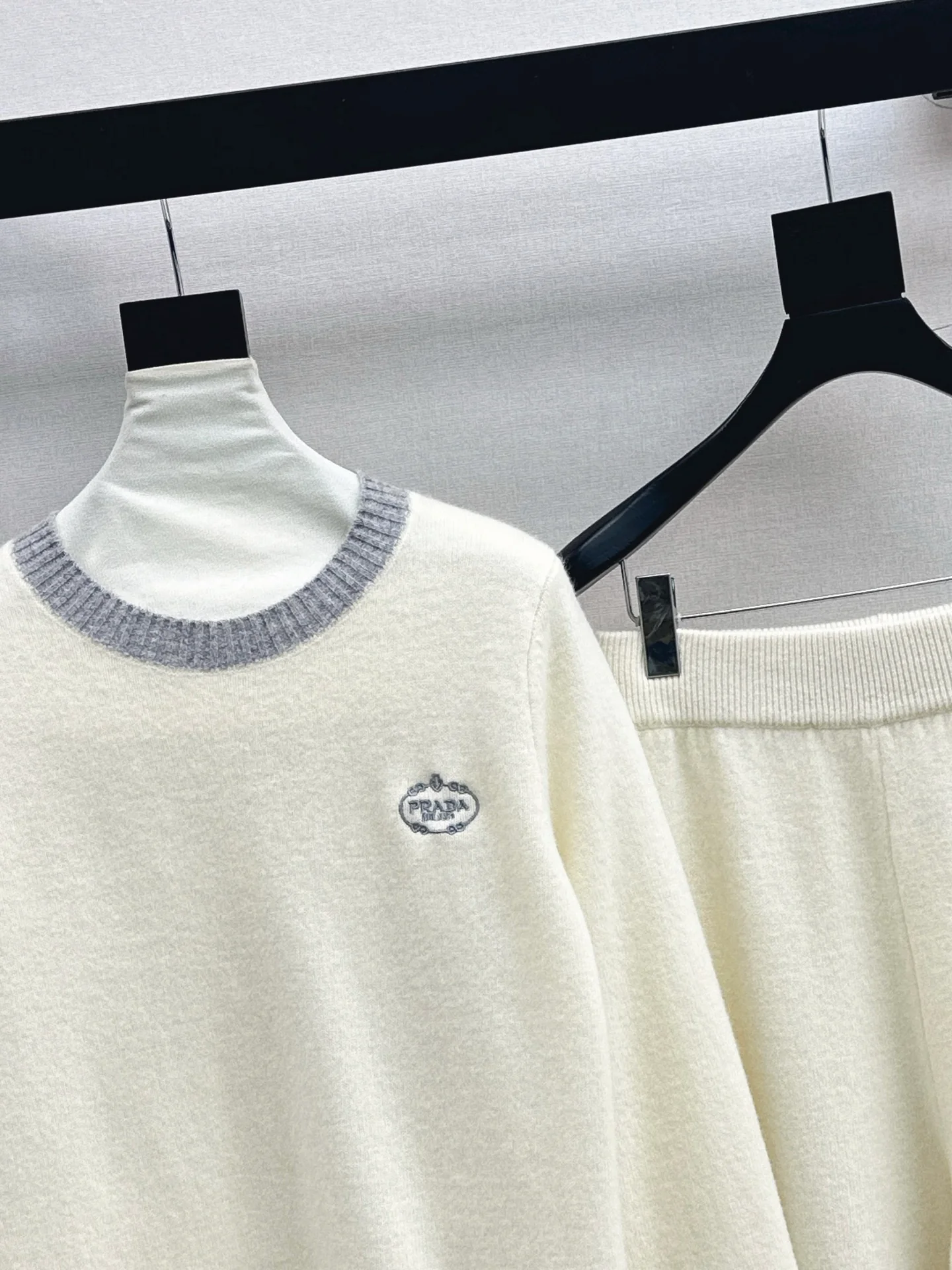 Prad 25fw wool sweater +wide-leg pants outfit set