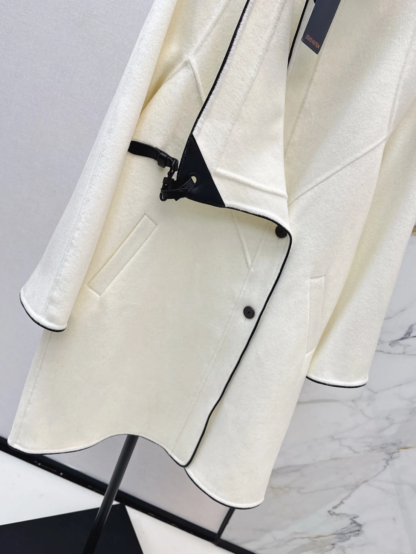 Louis 25fw woolen overcoats