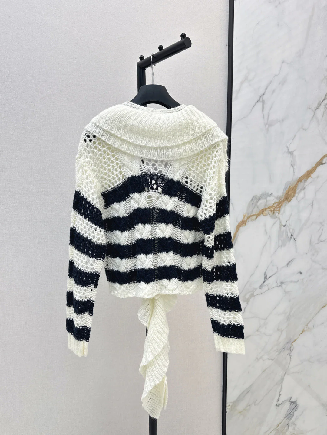 CD 25fw knitted sweater