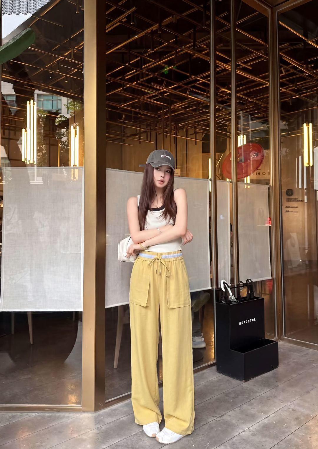 Miu 26ss straight-leg pants