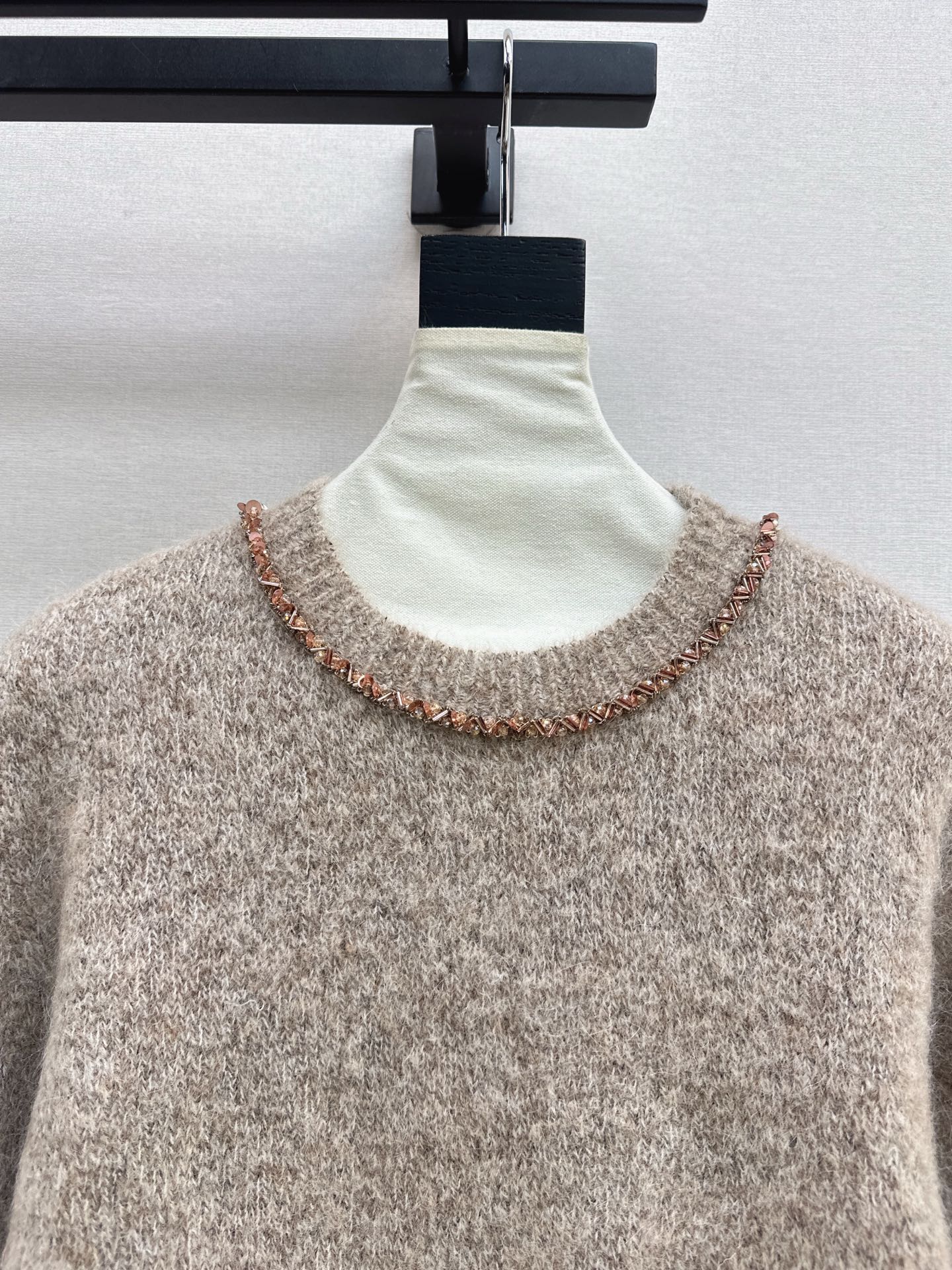 CD 25fw beading sweater