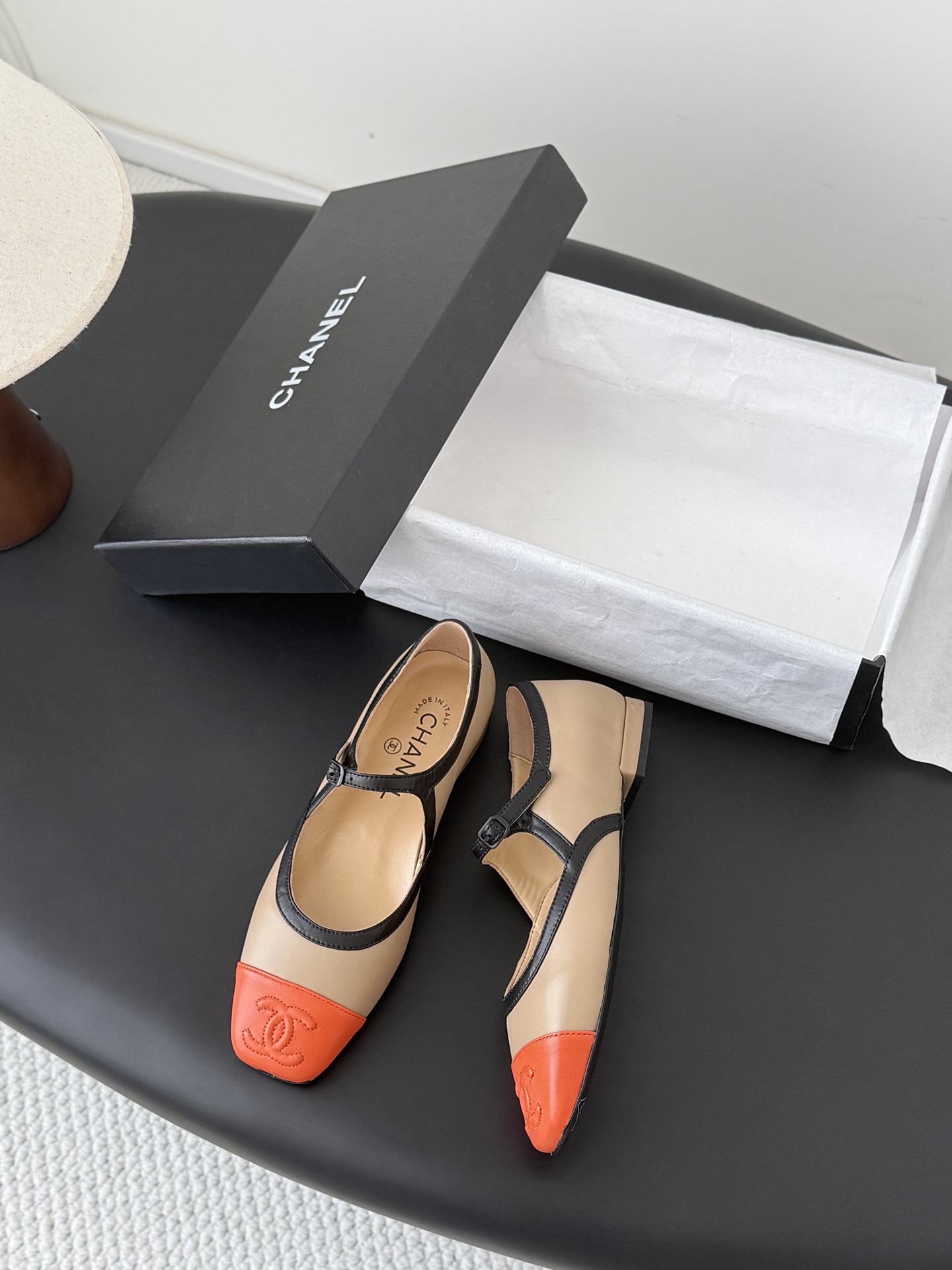Chan 26K mary jane flats