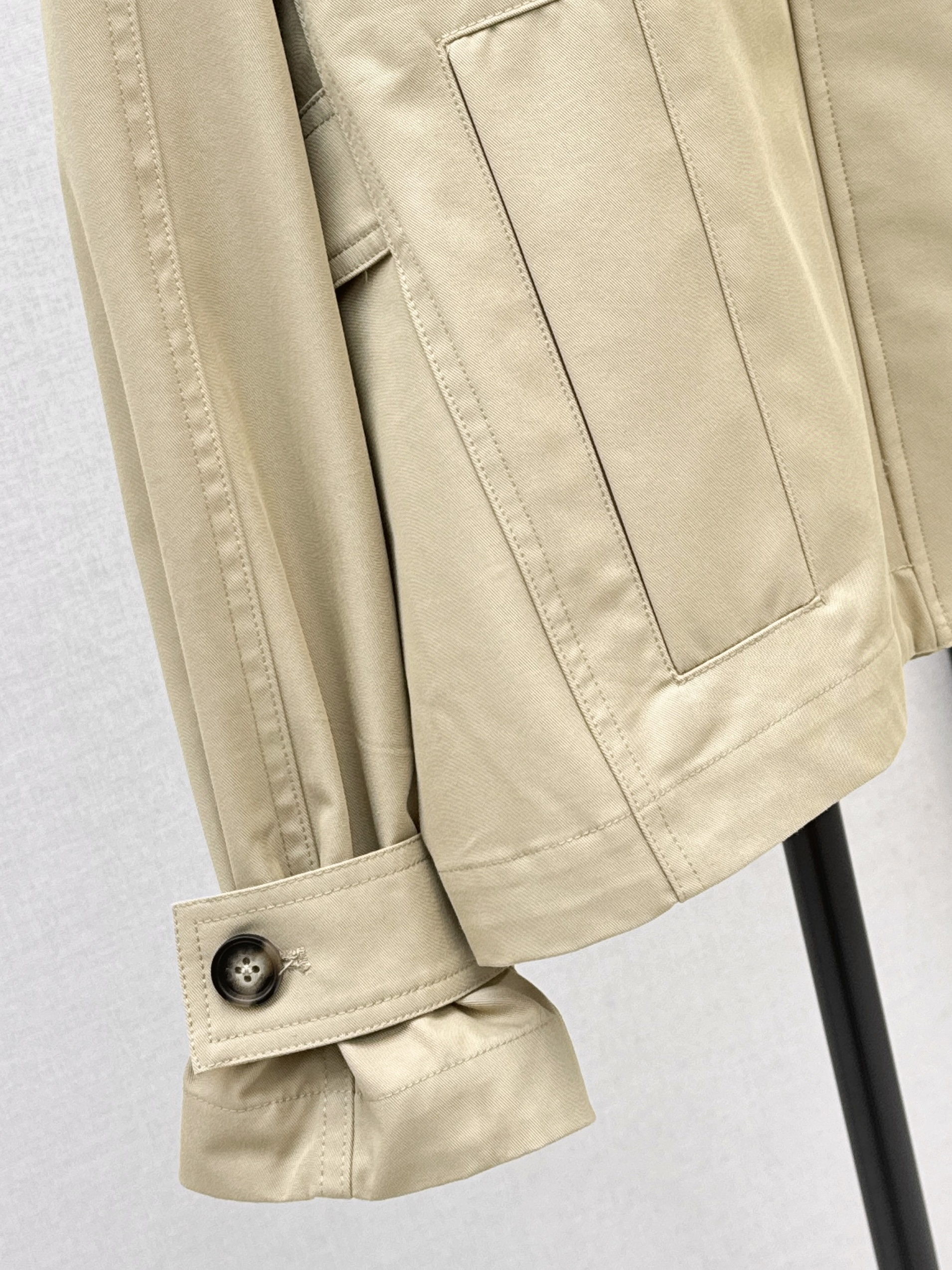 Loe 26ss trench coat