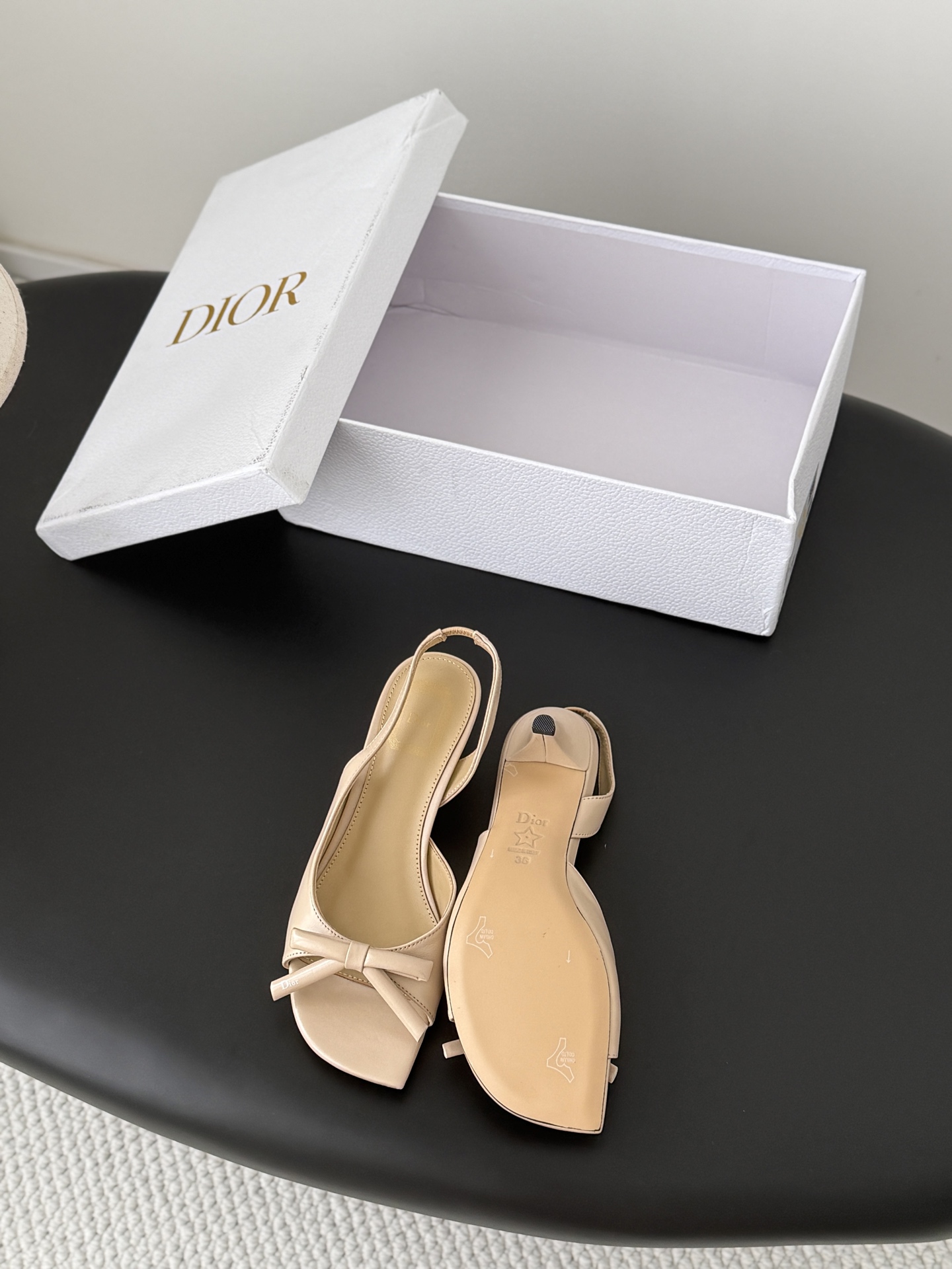 CD 26ss kitten slingback heel
