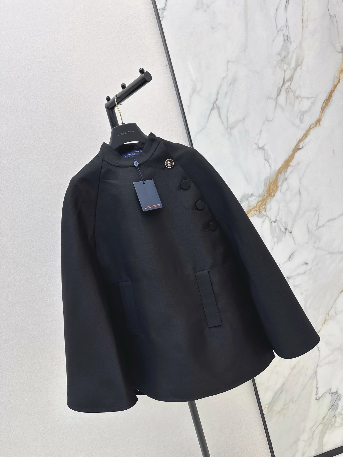 Louis 26ss cape coats