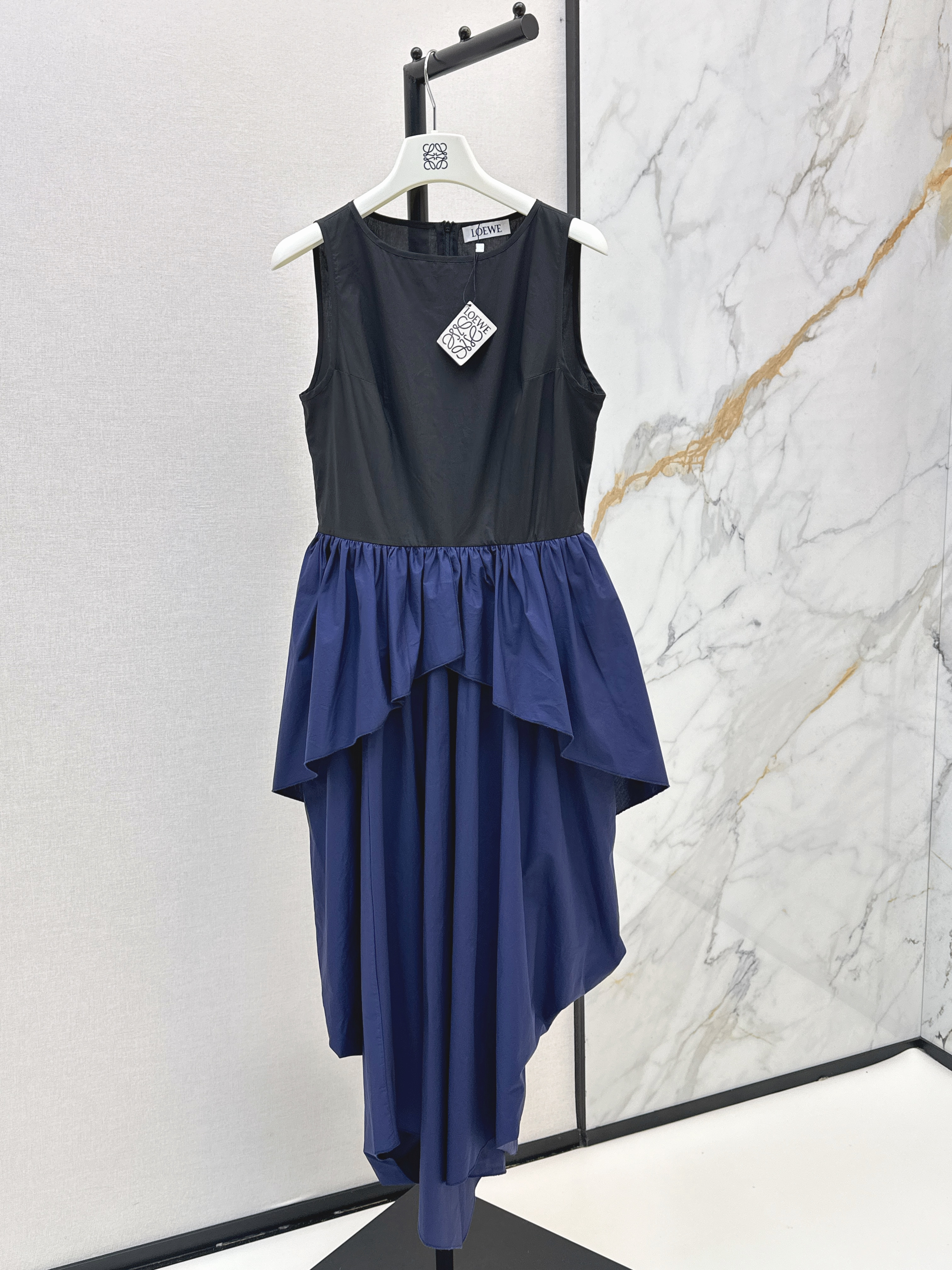 Loe 26ss Sleeveless Ruffle Midi Dress