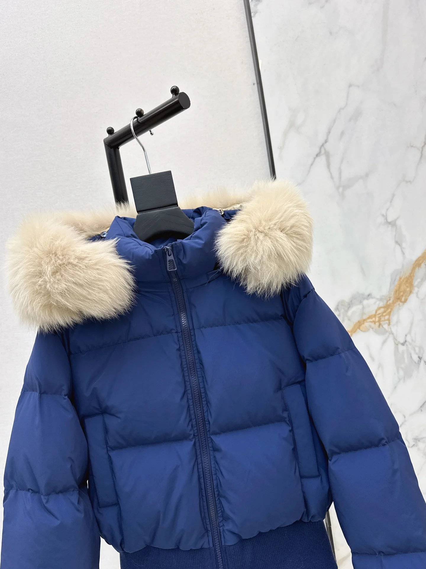 Fend 25fw down jacket