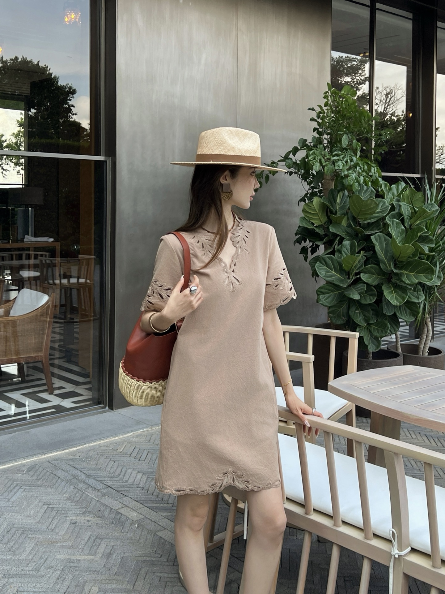 Valen 26ss embroidery dress