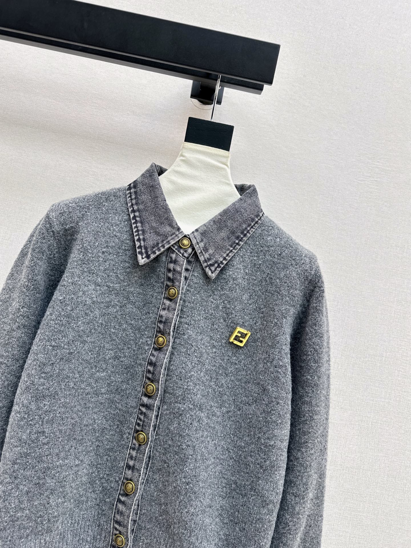 Fend 25fw contrast denim polo sweater