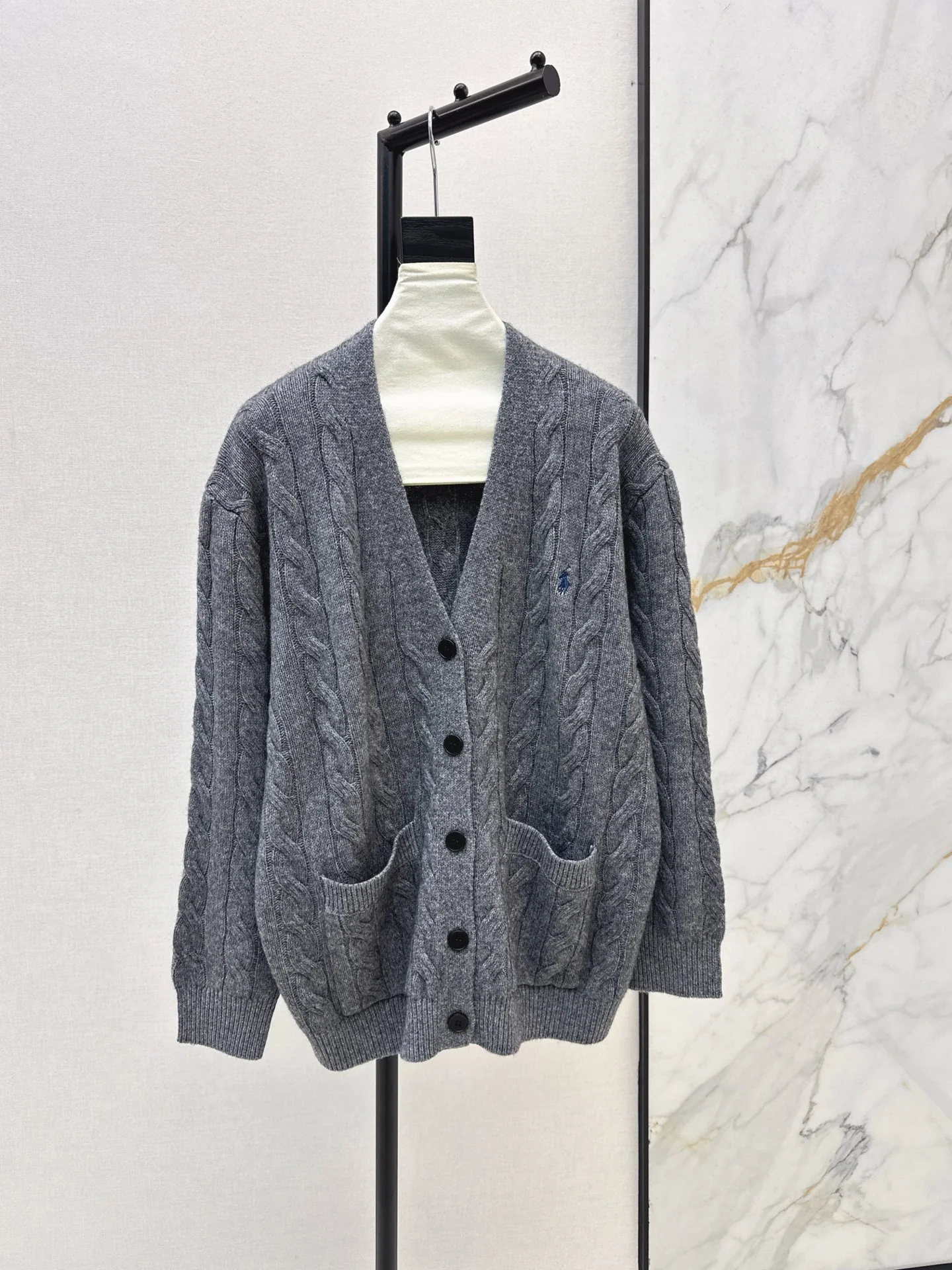 Ralp 25fw v-neck cardigan