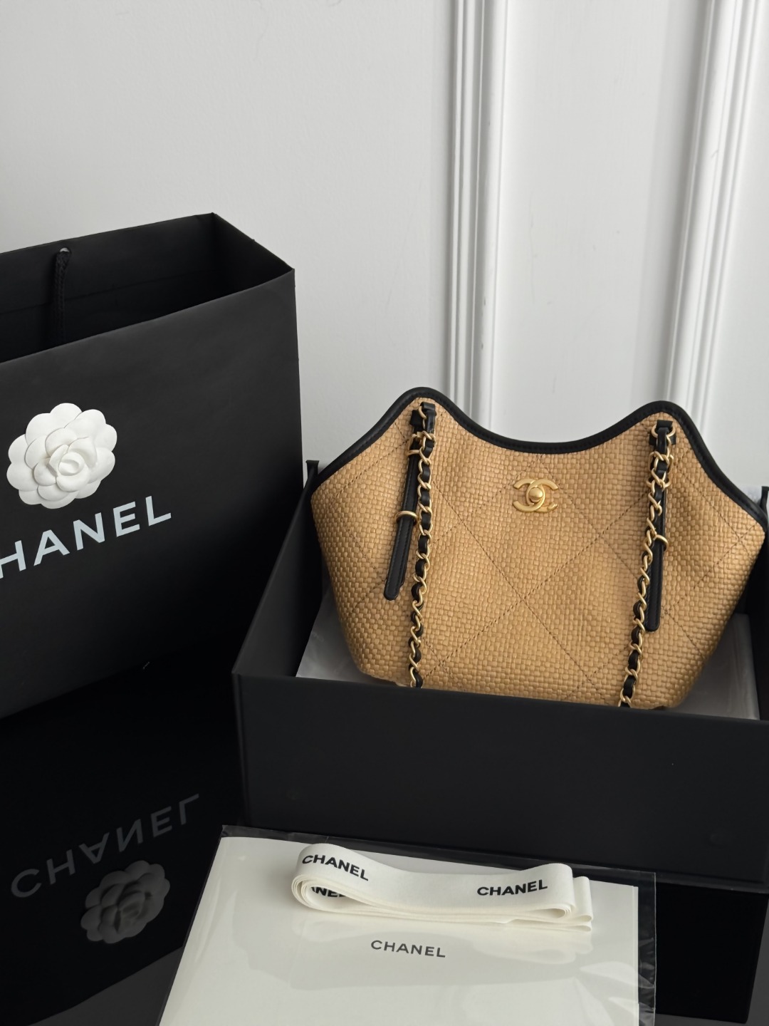 Chan 26C woven tote bag