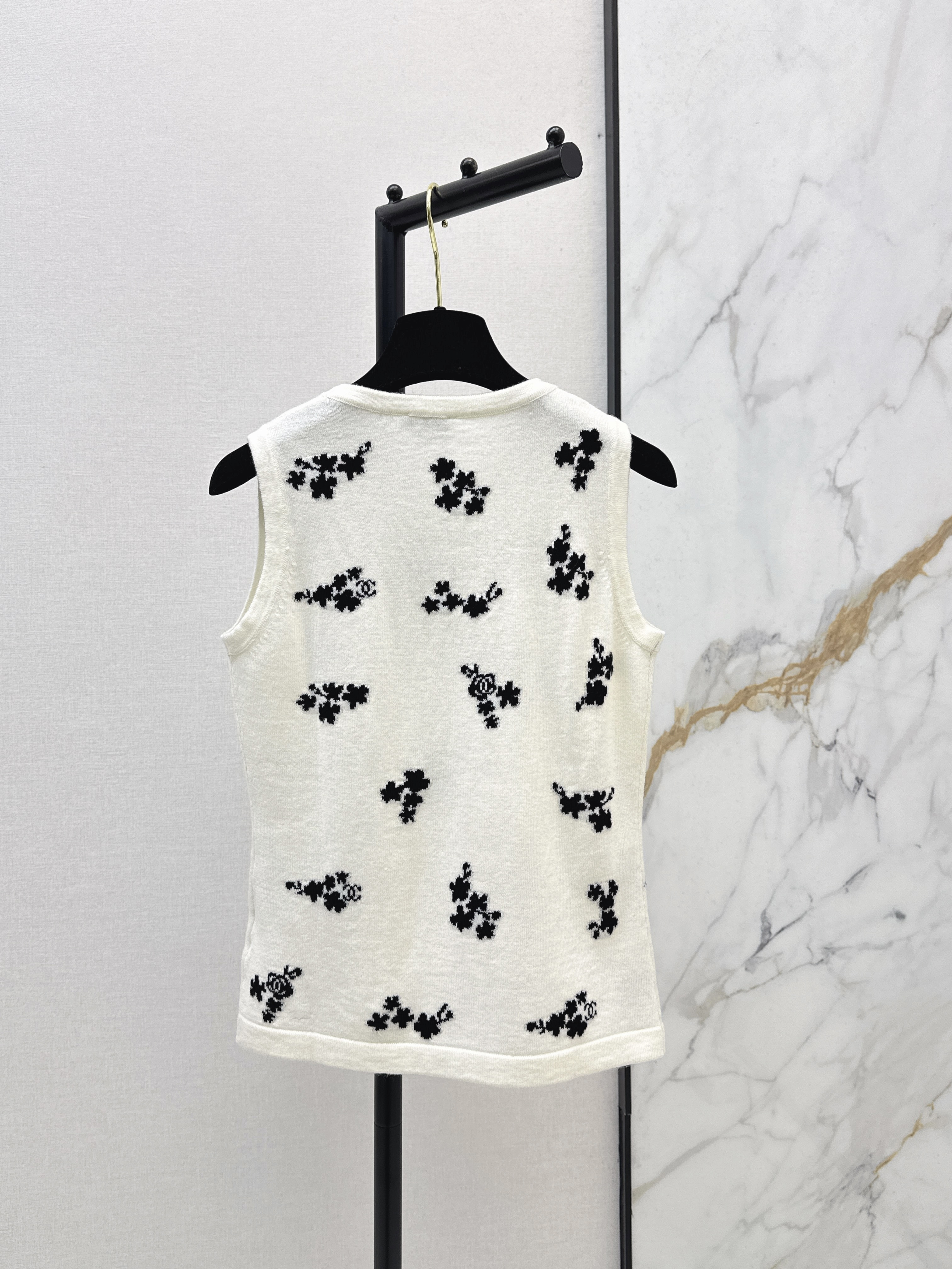 Chan 26ss embroidery knit vest