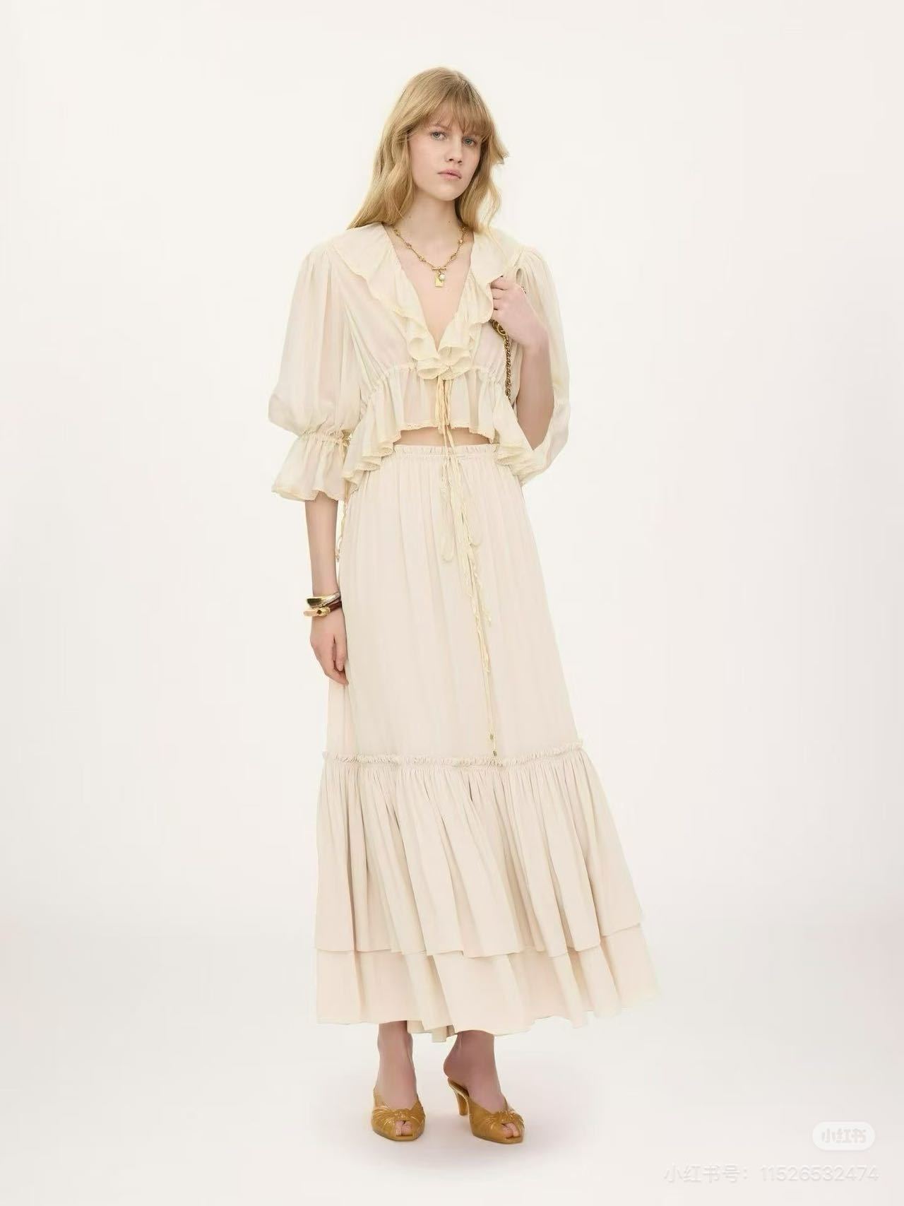 Chol 26ss ruffle top skirt set
