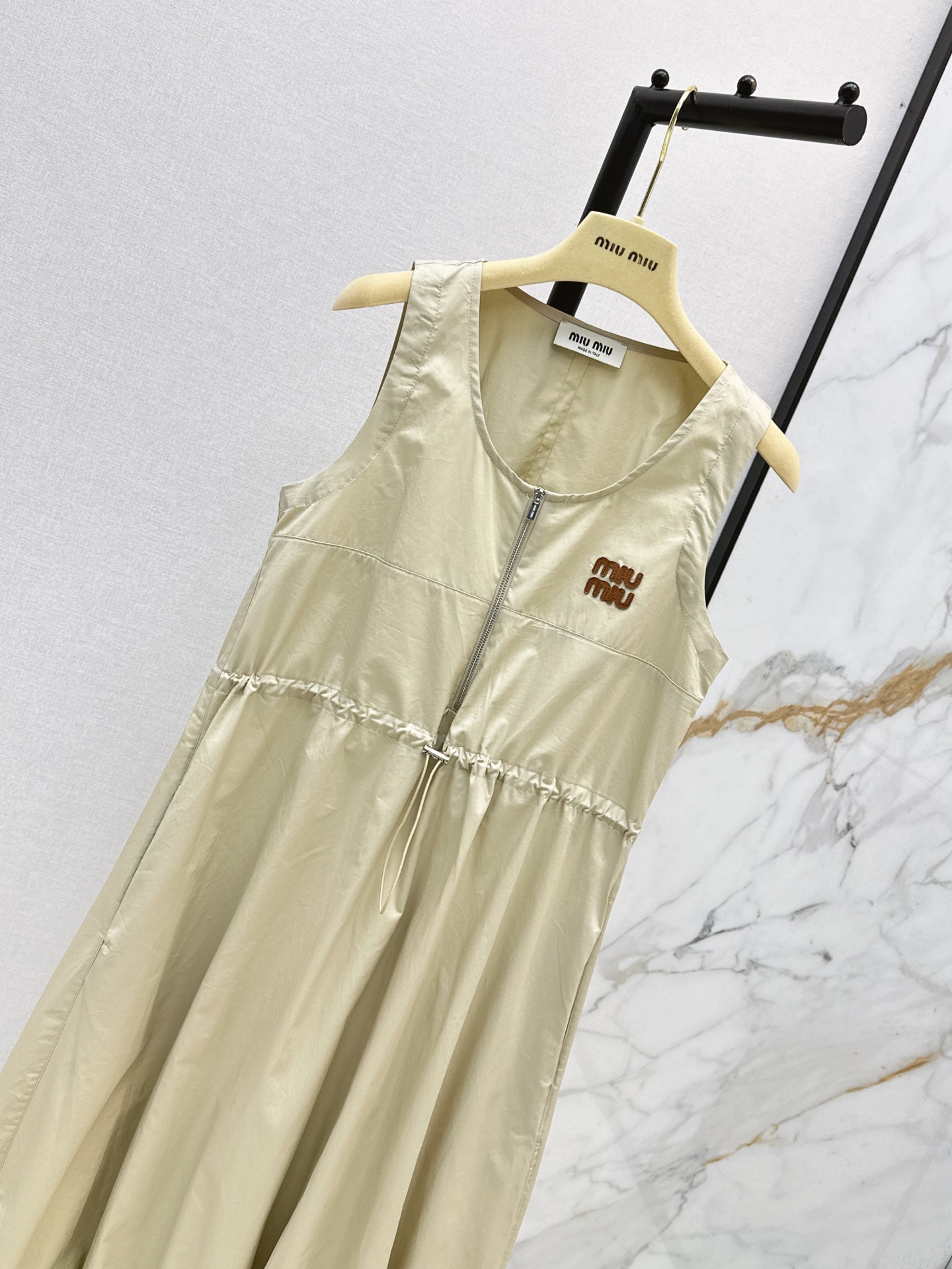 Miu 26ss causual sleeveless dress