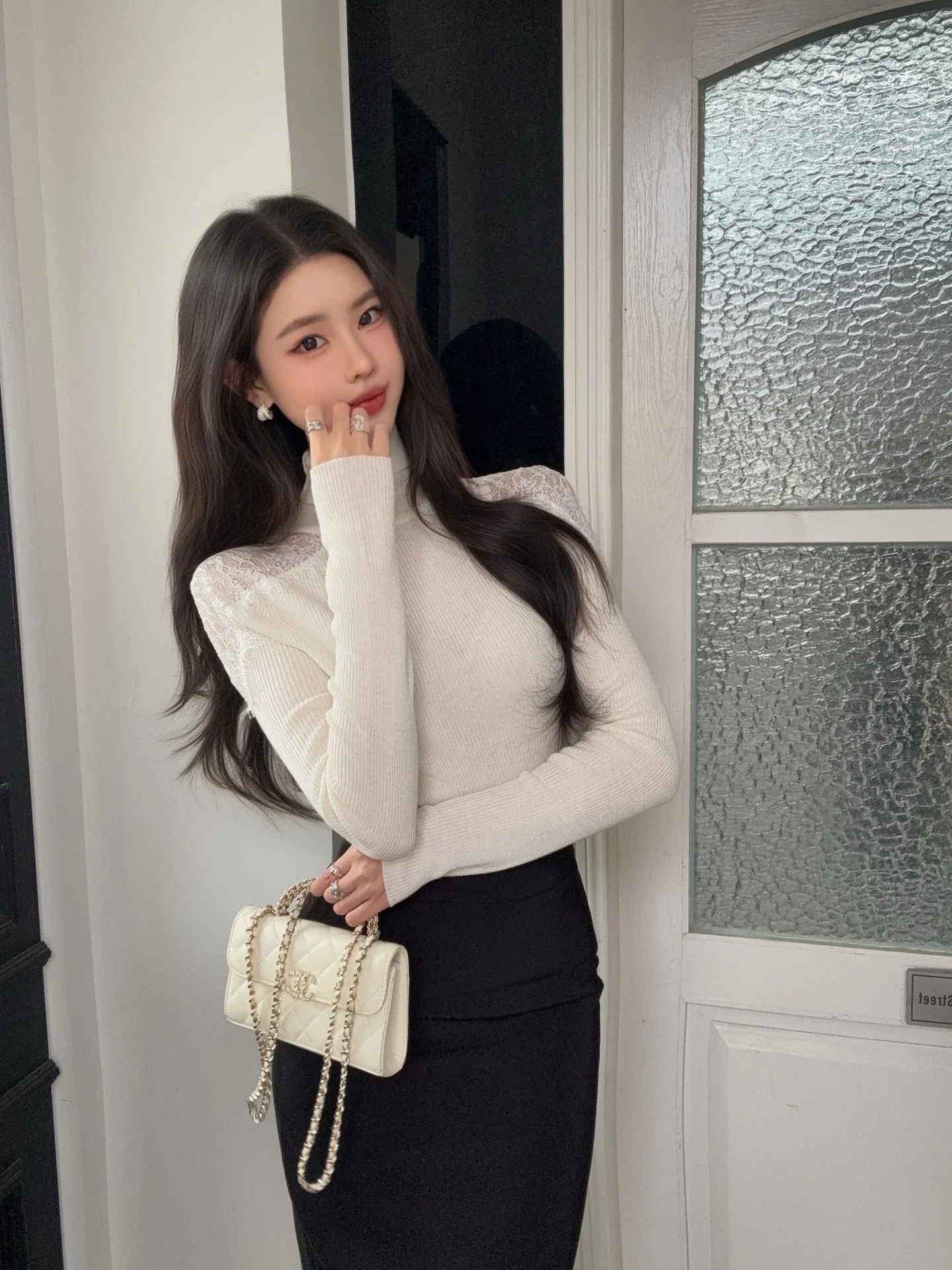 ES 25fw lace sweater