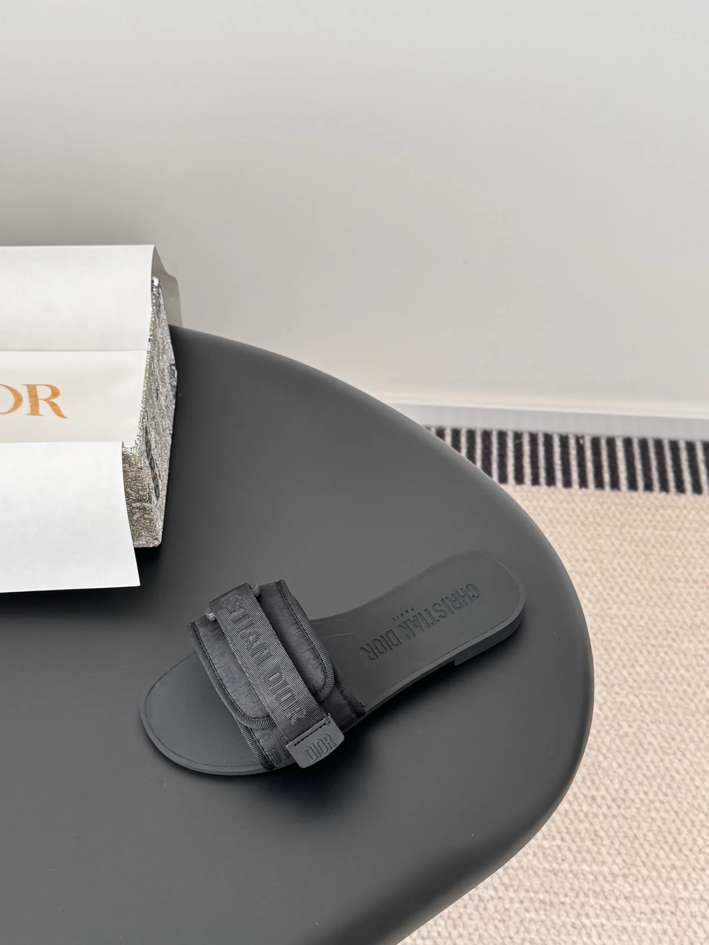 CD 25fw sandals