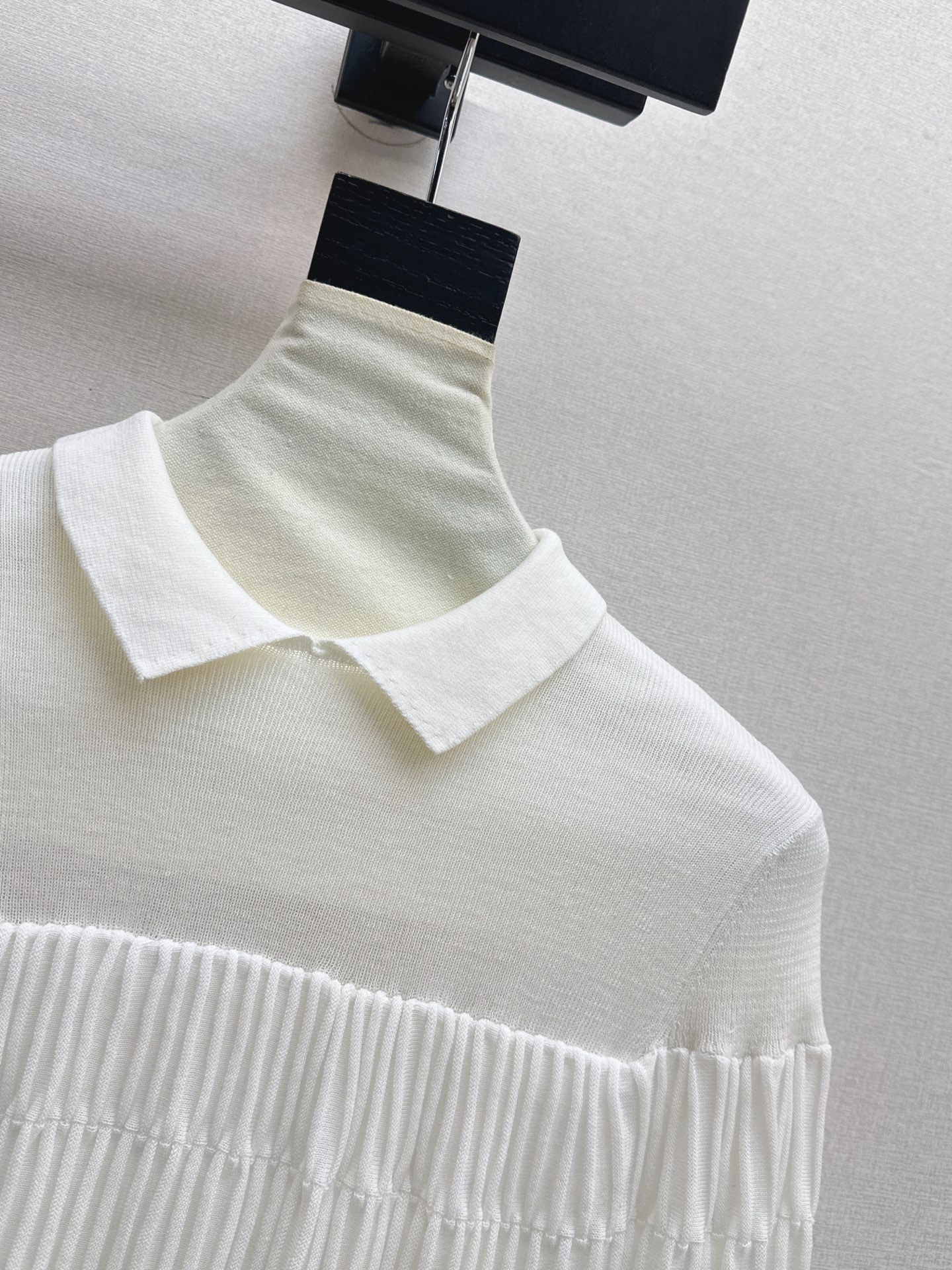 Miu 26ss cape knitswear