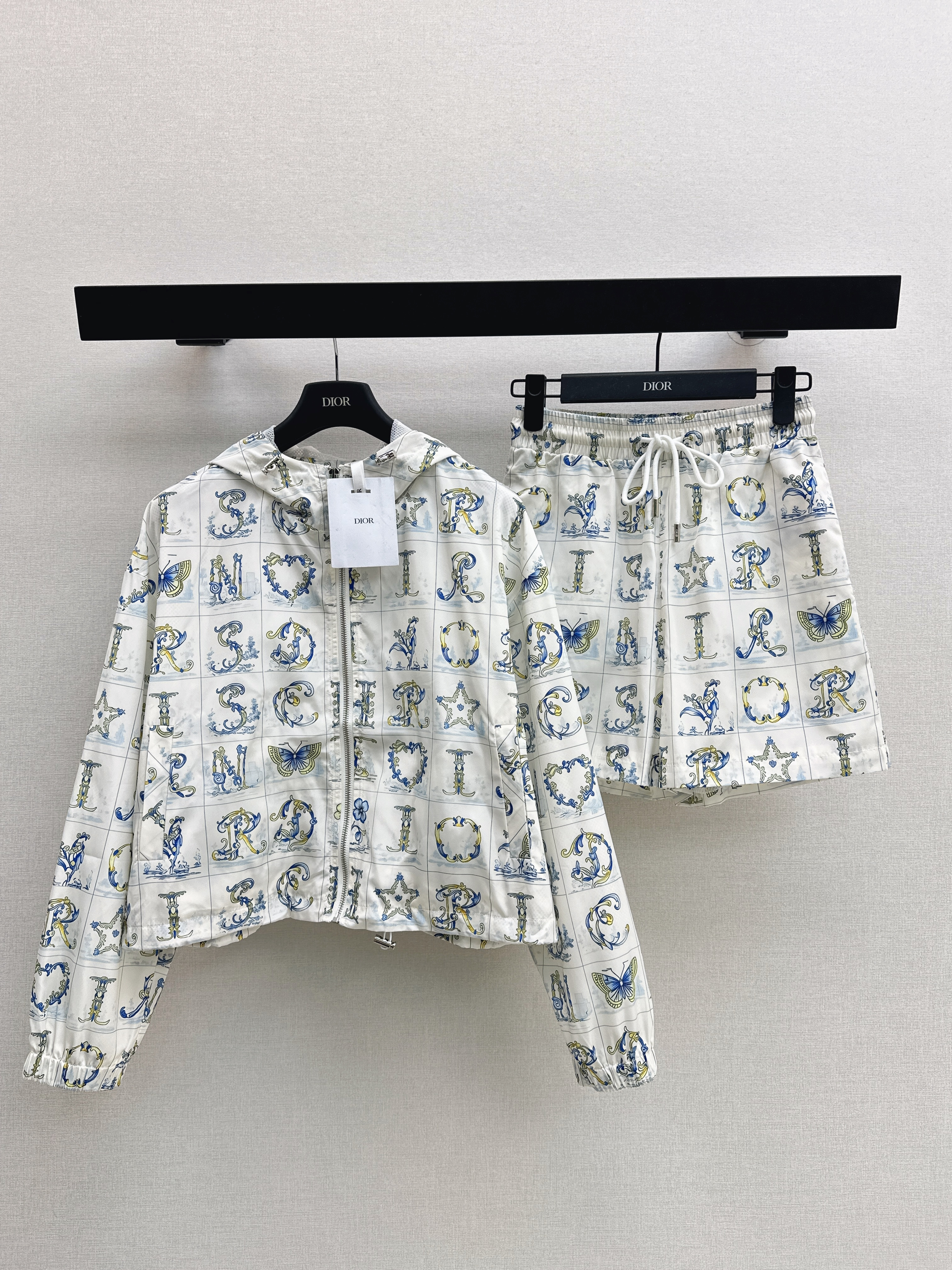 CD 26ss print outfit sets