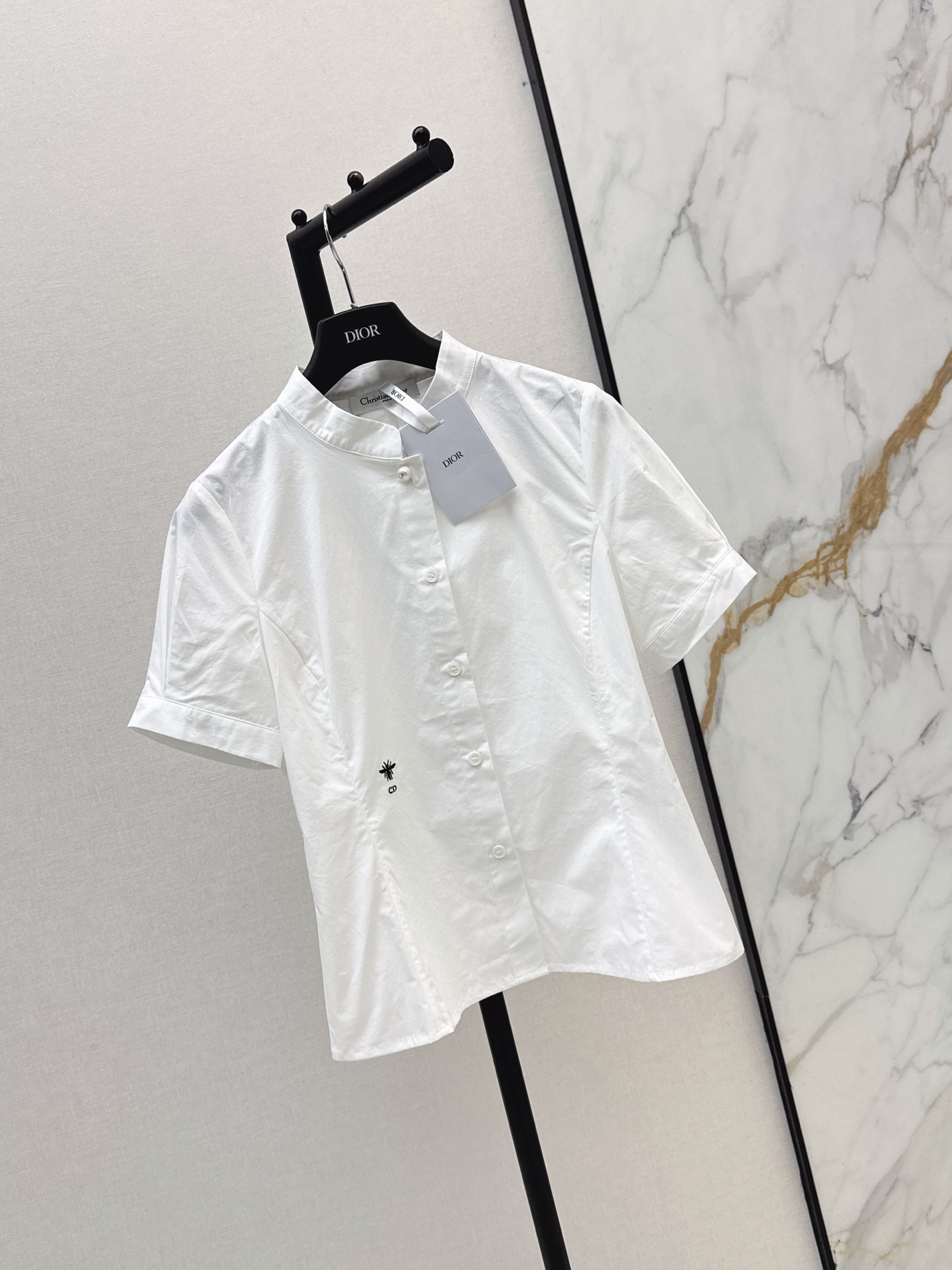 CD 26ss bee embroidery belted shirt