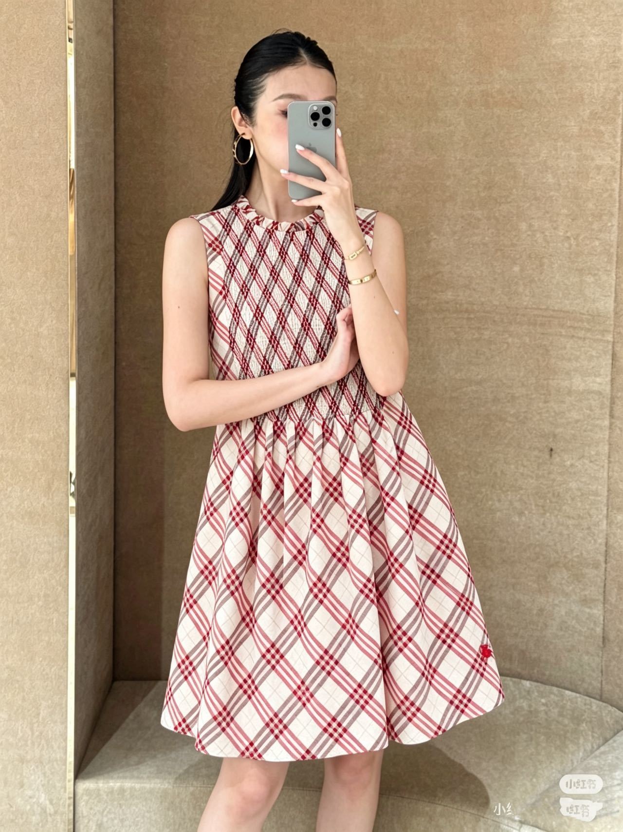 Bur 26ss sleeveless check dress