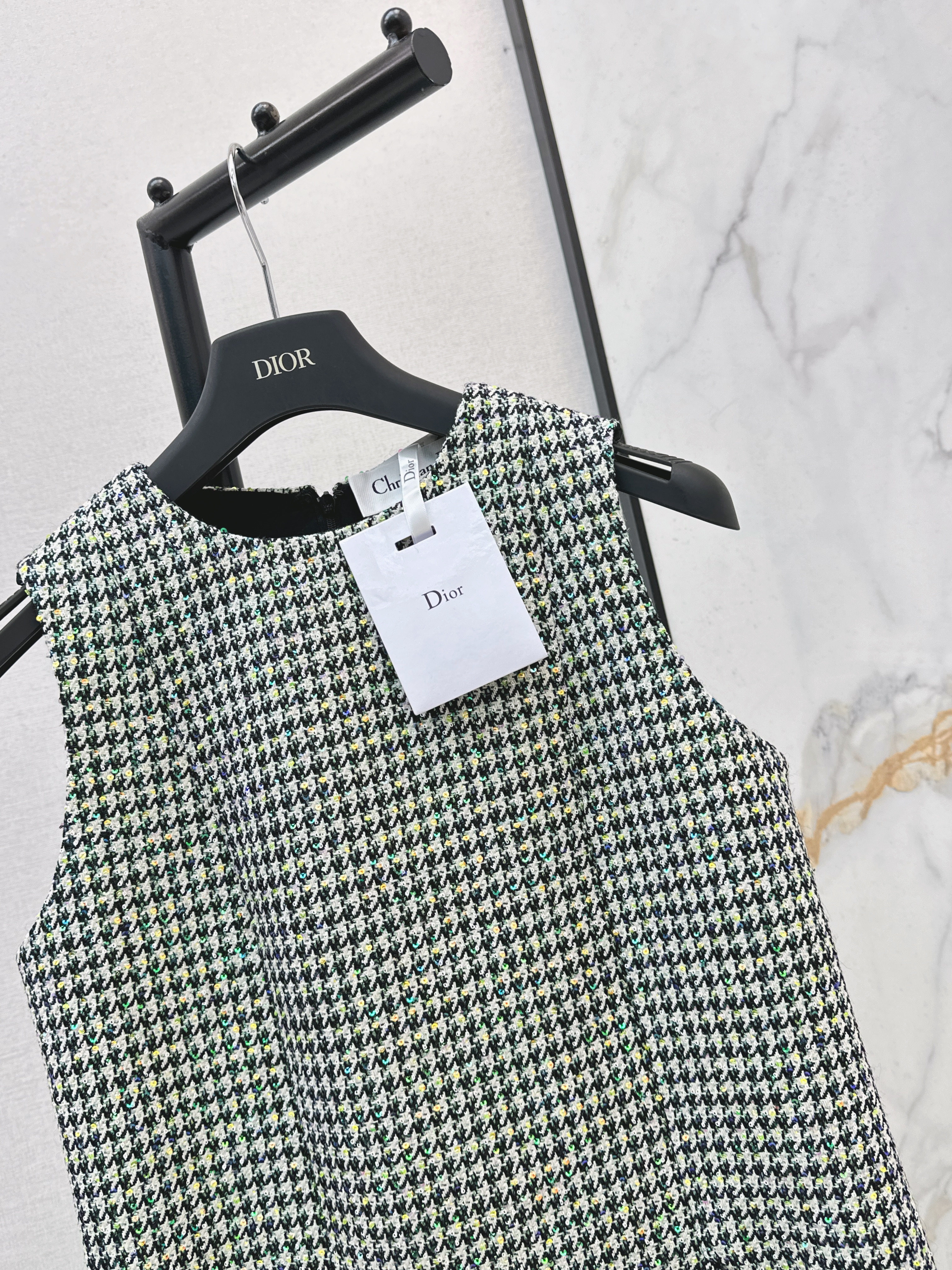 CD 26ss houndstone sleeveless dress